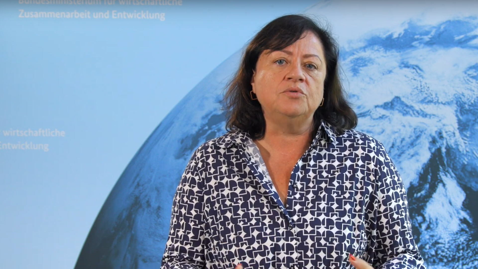 Standbild aus dem Video der Parlamentarischen Staatssekretärin Dr. Bärbel Kofler