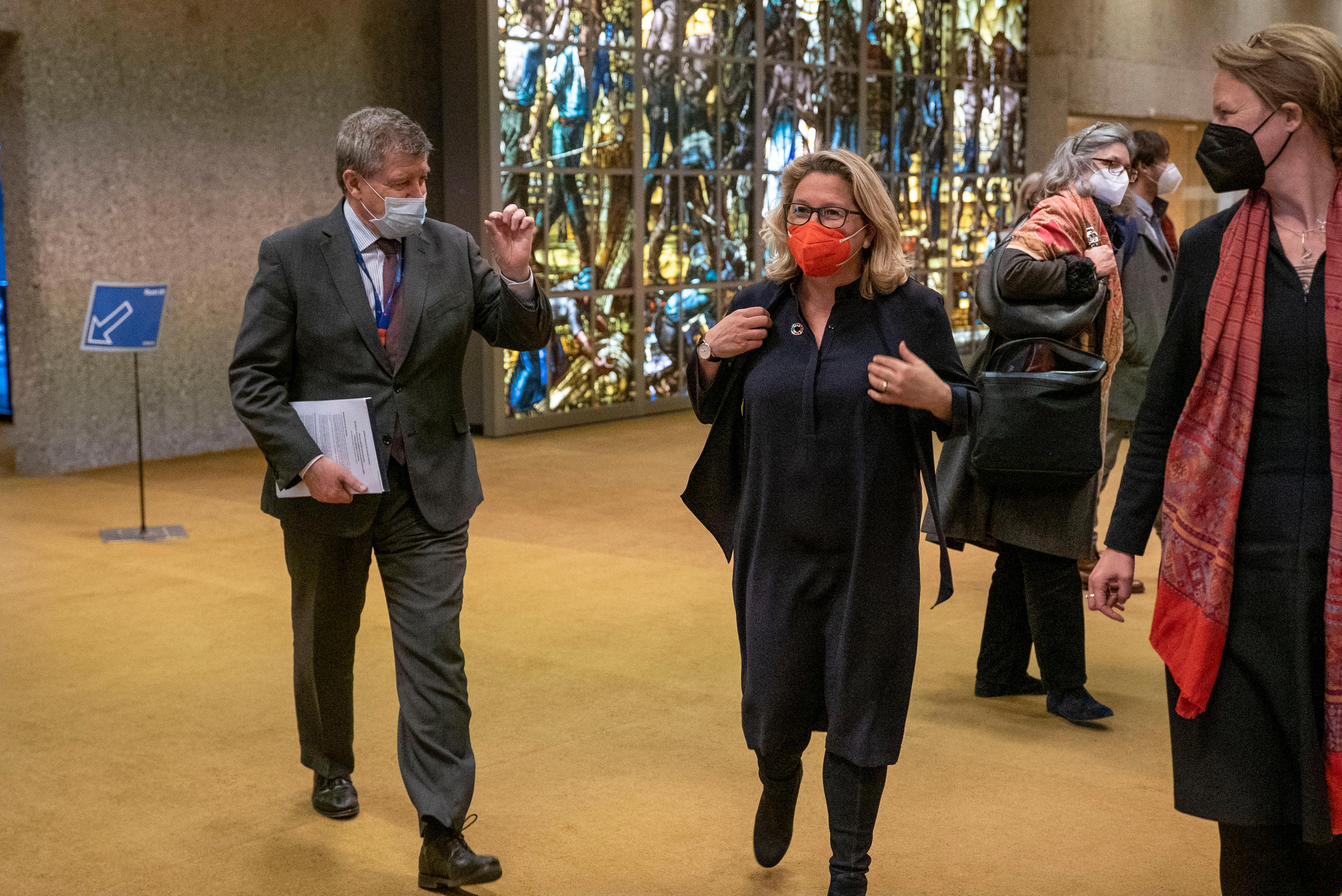 Bundesentwicklungsministerin Svenja Schulze mit Guy Ryder, General­direktor der Inter­nationalen Arbeits­orga­nisation (ILO)