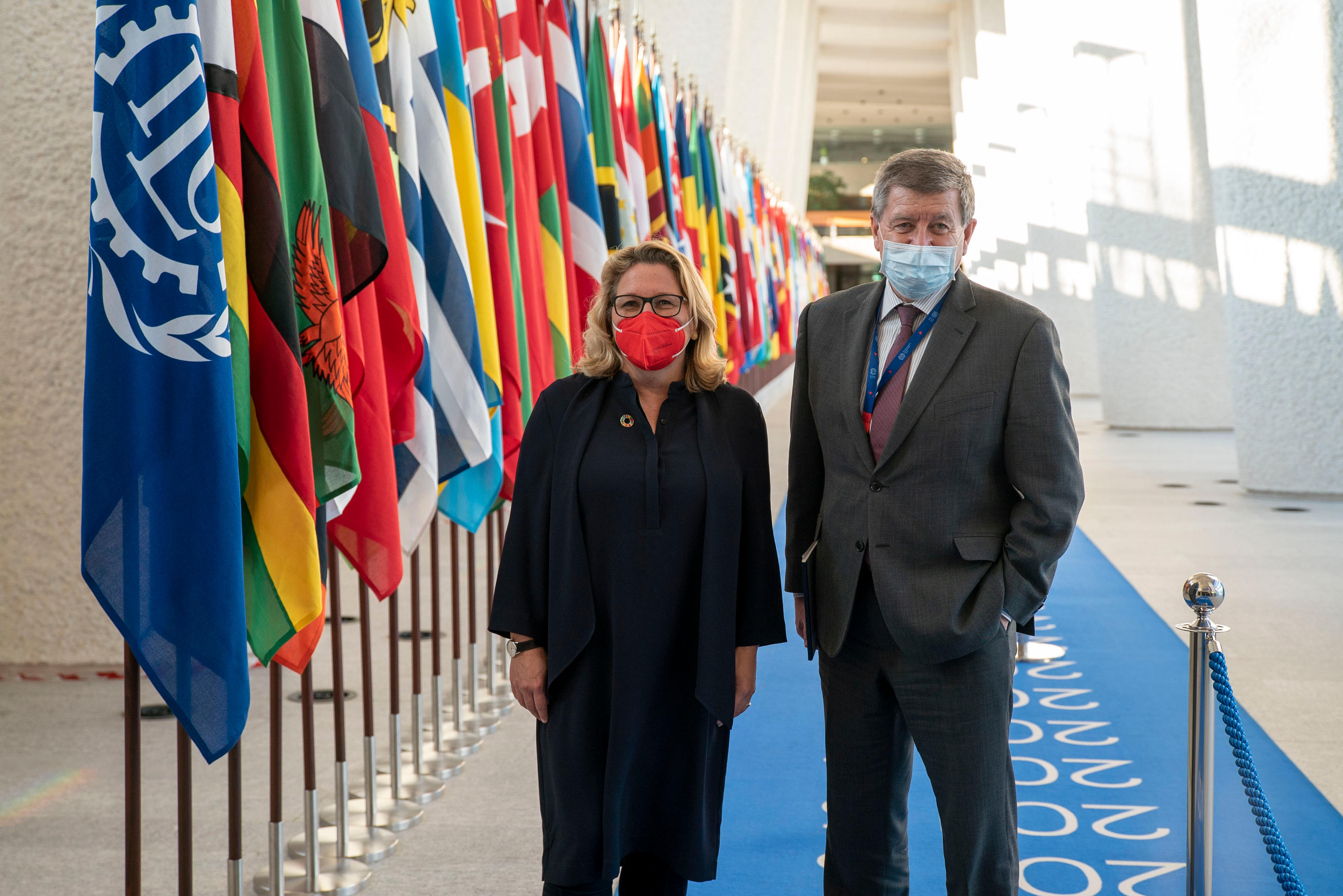 Bundesentwicklungsministerin Svenja Schulze mit Guy Ryder, General­direktor der Inter­nationalen Arbeits­orga­nisation (ILO)