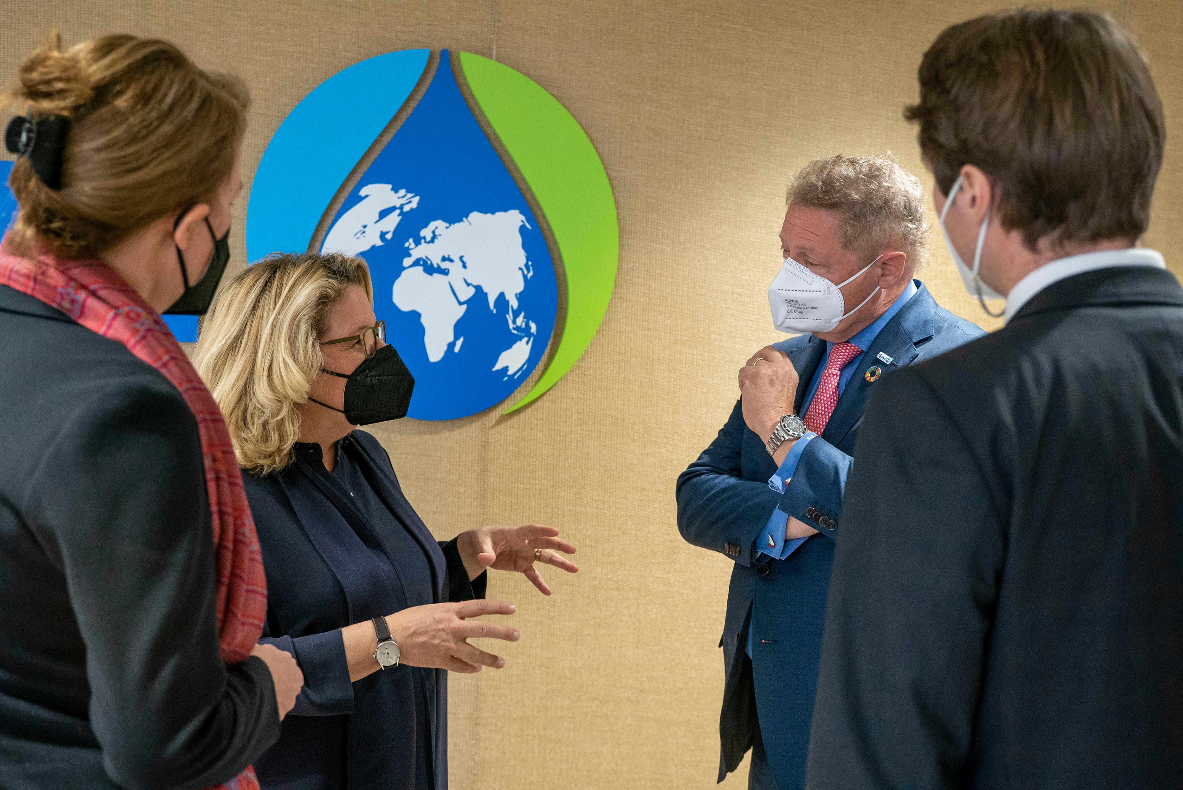 German Development Minister Svenja Schulze with Seth Berkley, CEO of Gavi, the Vaccine Alliance