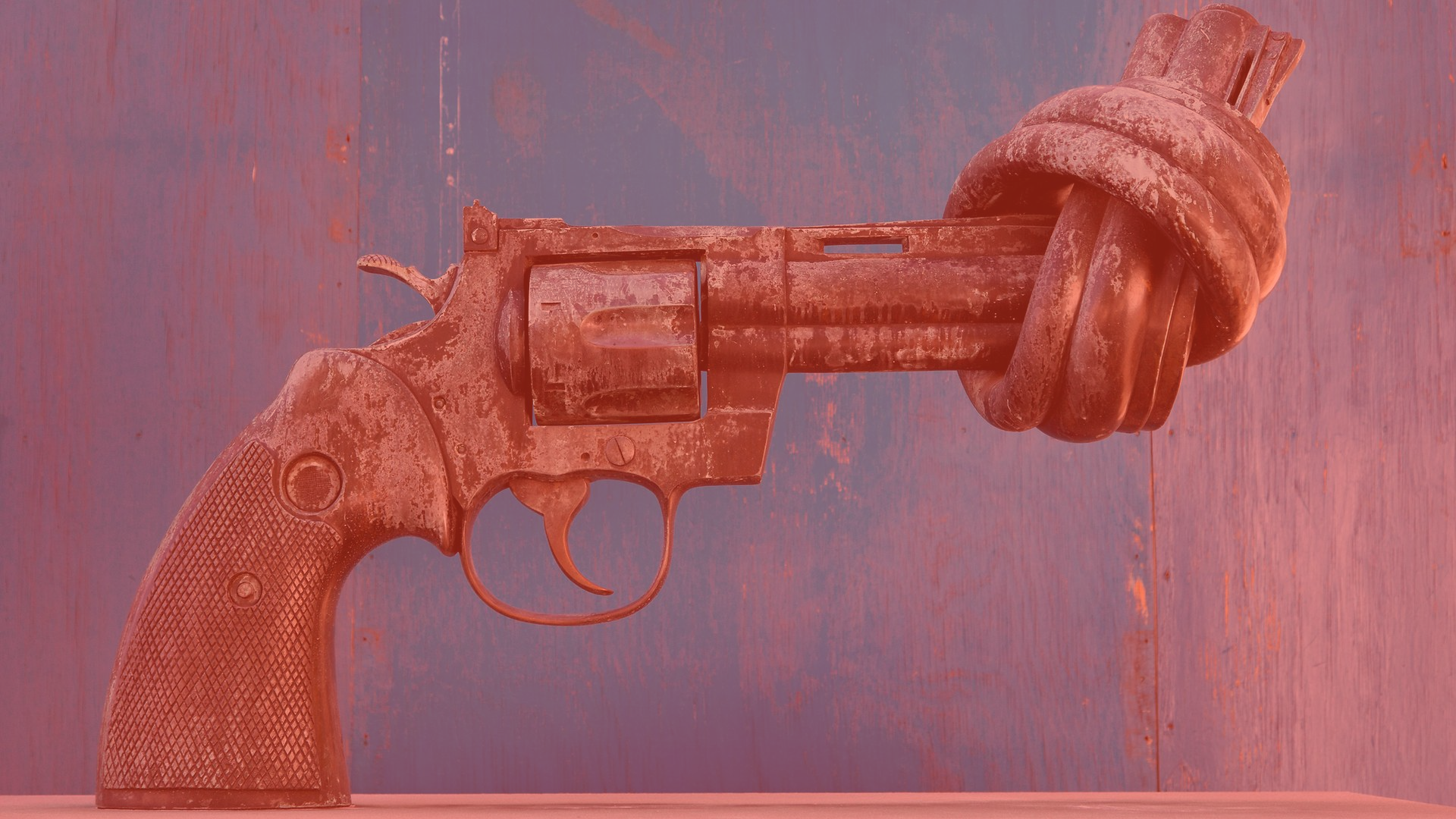 Eine verknotete Pistole: Das Werk "Non Violence" des schwedischen Künstlers Carl Fredrik Reuterswärd steht als Friedenssymbol seit 1988 vor dem Hauptsitz der Vereinten Nationen in New York.