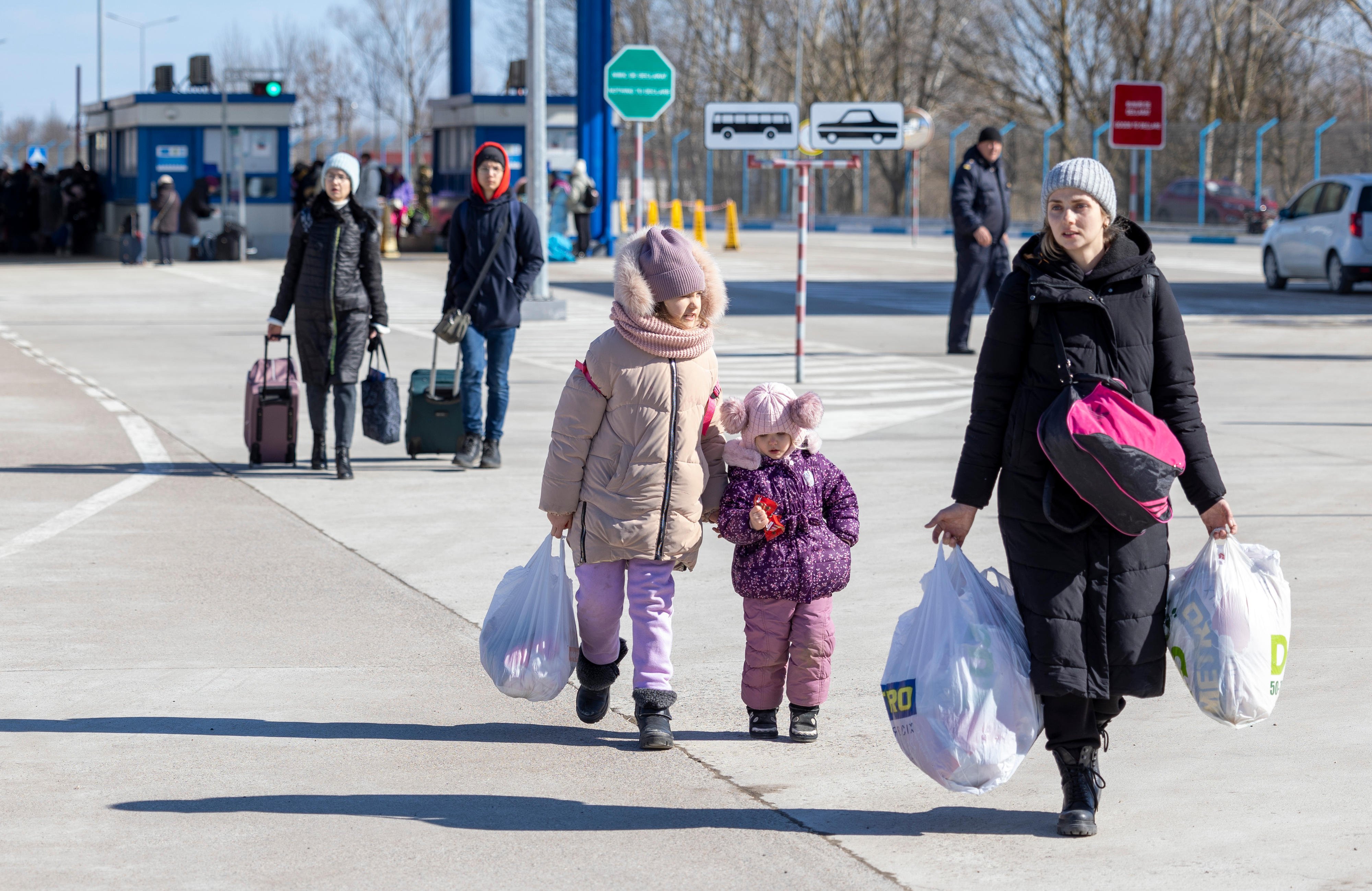 Ukrainische Flüchtlinge am Grenzübergang Palanca zwischen der Ukraine und Moldau am 12. März 2022