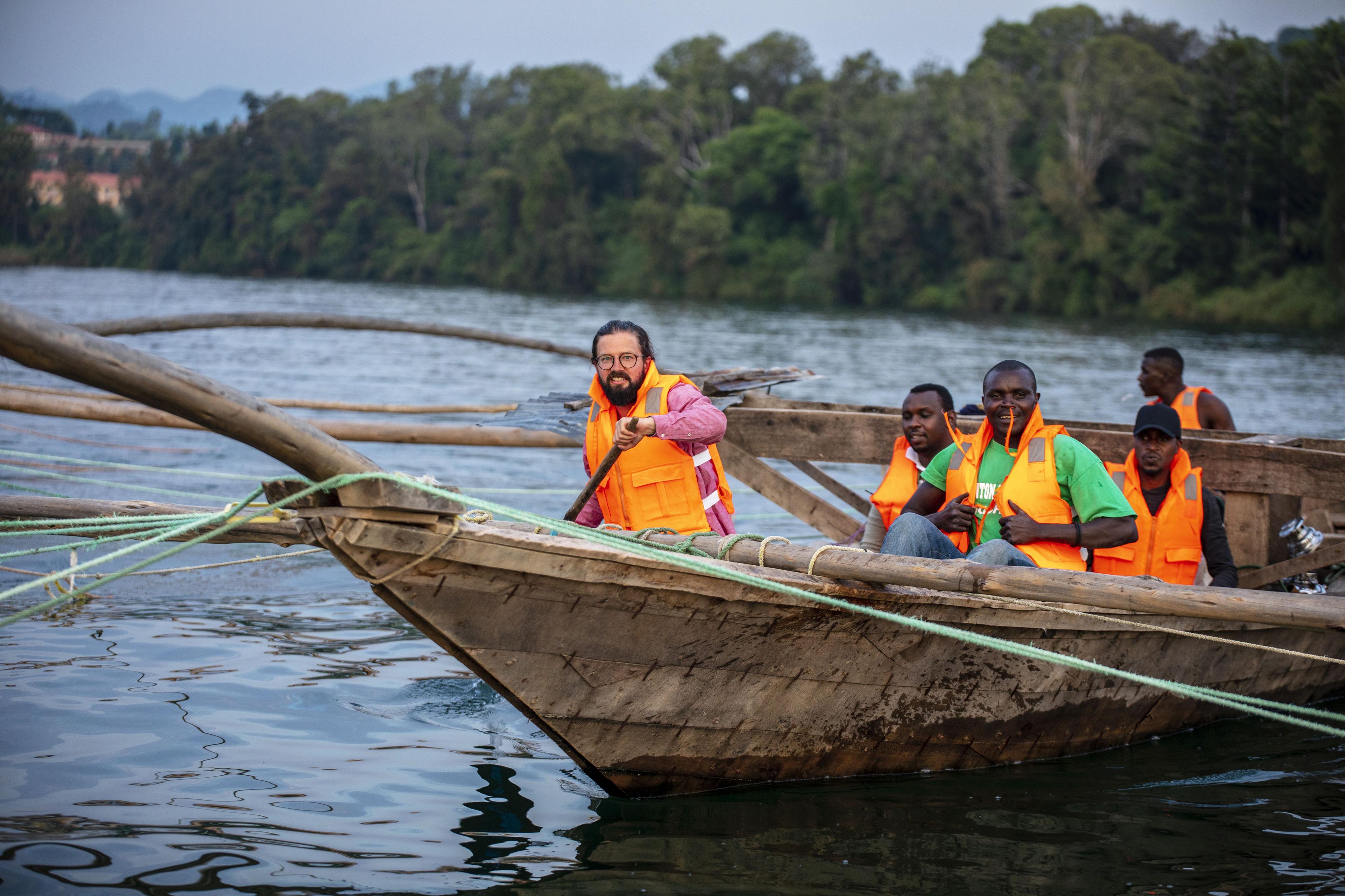 Nacht-Fischen auf dem Kivu-See in Ruanda