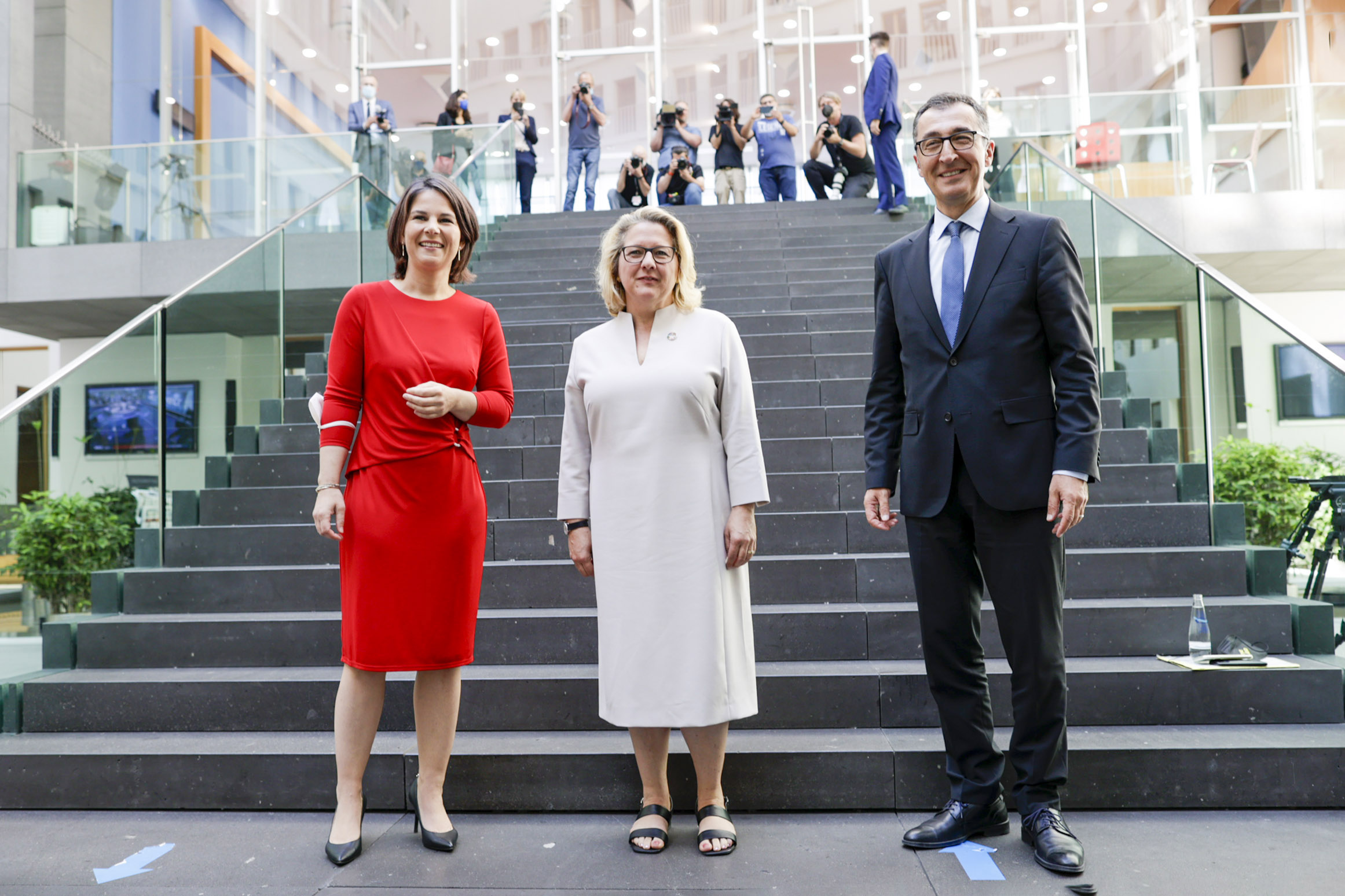 Außenministerin Annalena Baerbock, Entwicklungsministerin Svenja Schulze und Landwirtschaftsminister Cem Özdemir vor der heutigen internationalen Konferenz für globale Ernährungssicherheit in Berlin 