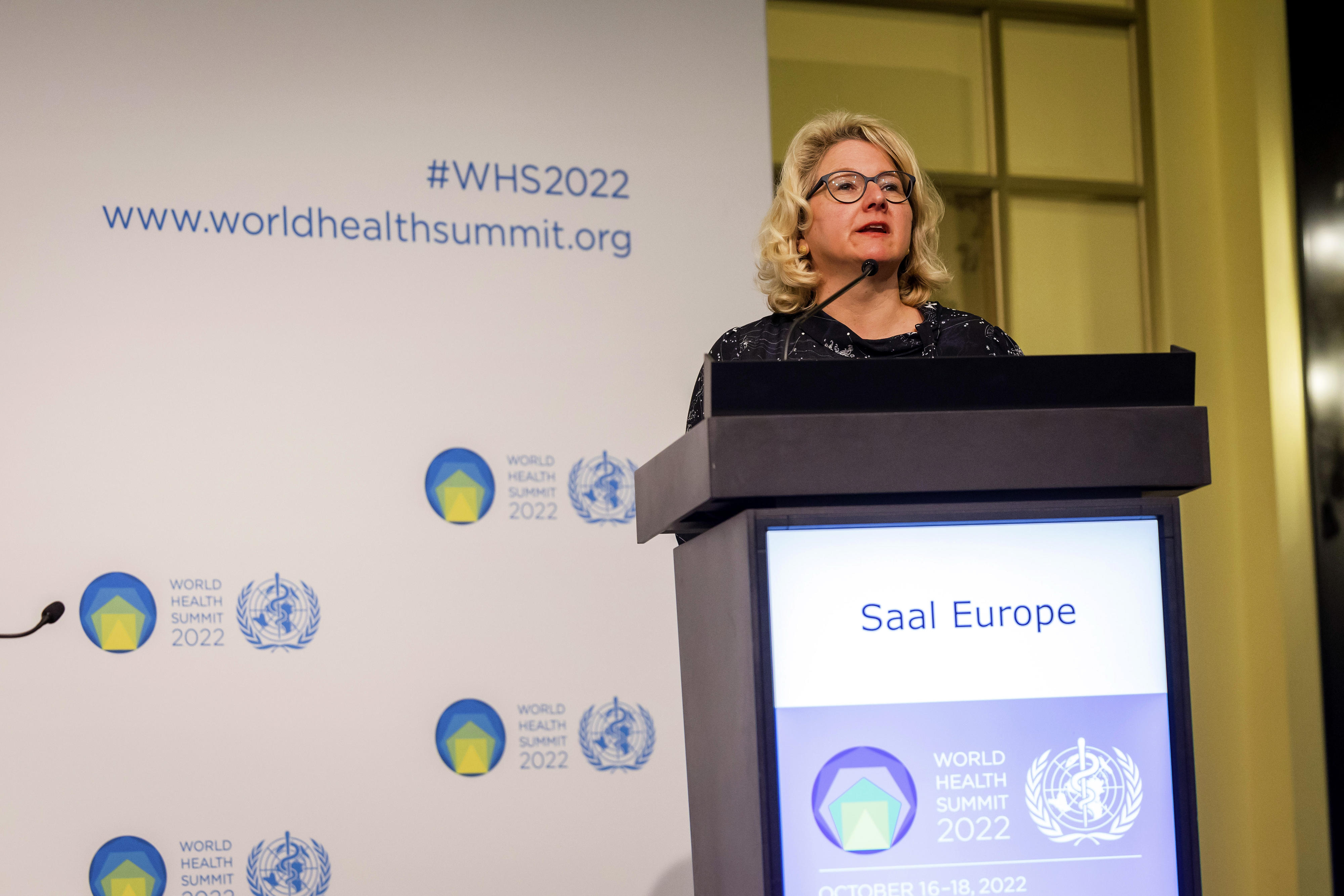 Bundesentwicklungsministerin Svenja Schulze bei Ihrer Rede während der Geberkonferenz für die Globale Initiative zur Ausrottung von Polio (GPEI) in Berlin