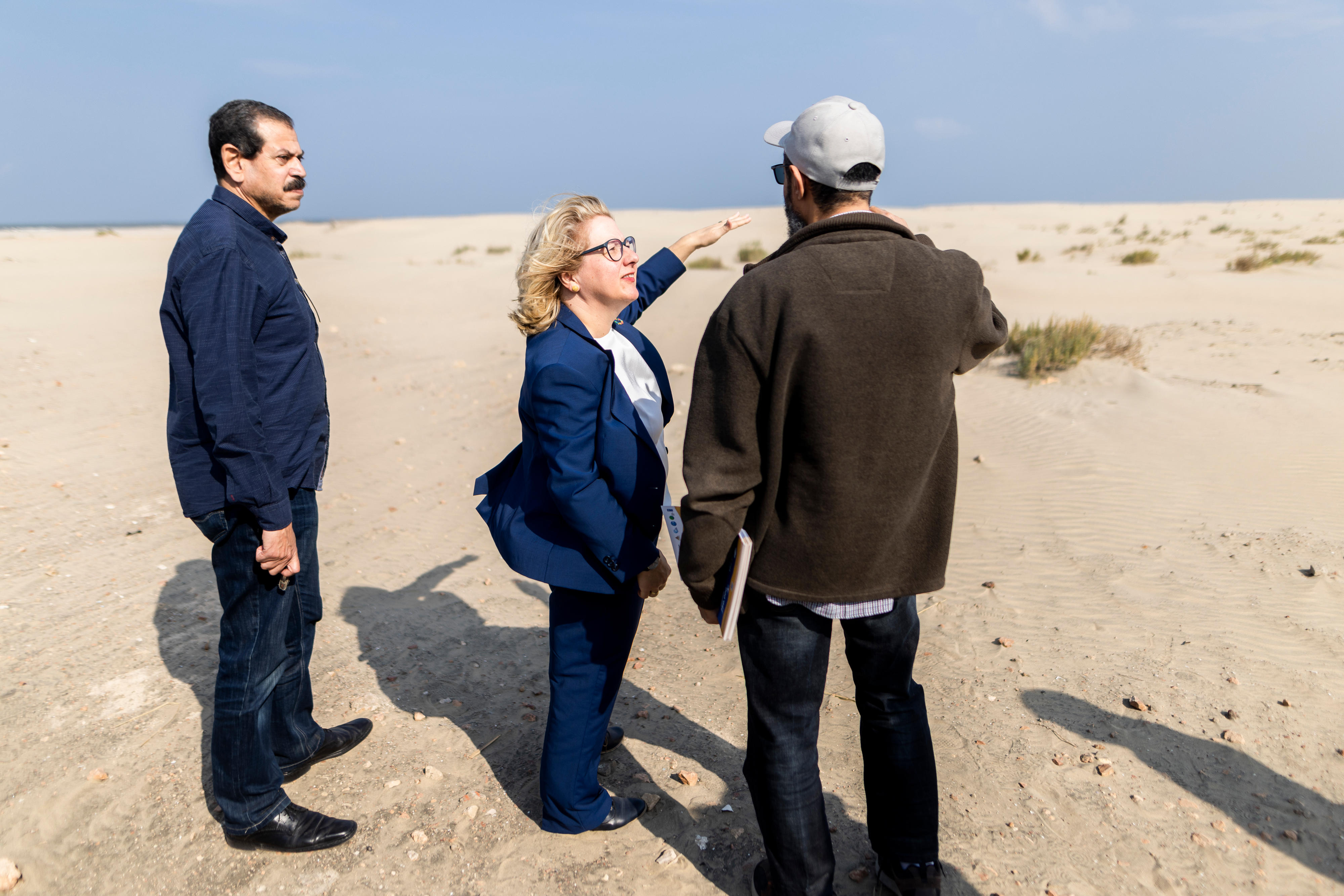 Entwicklungsministerin Svenja Schulze besucht in Ägypten ein Projekt zum Küstenschutz.