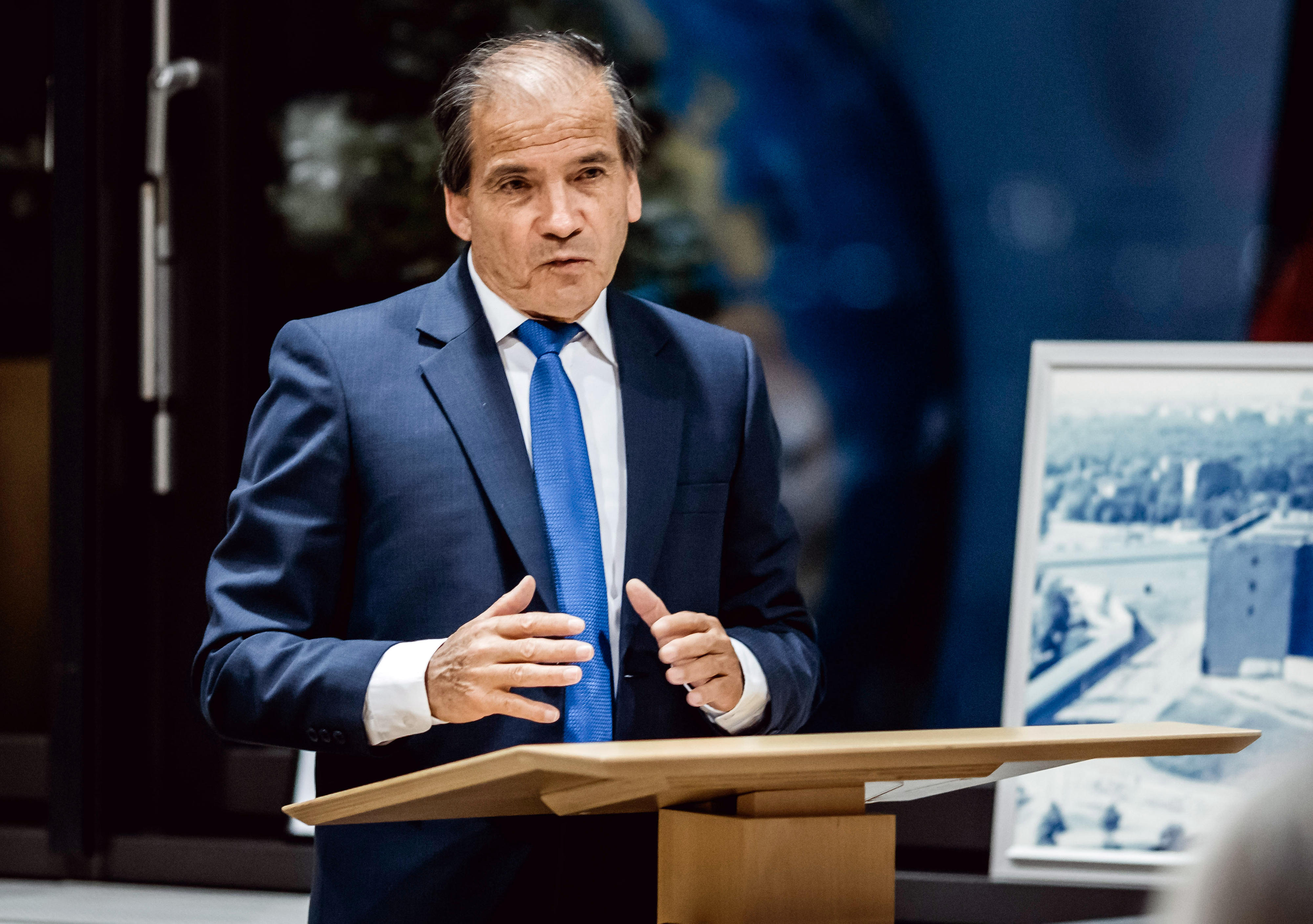 Peruvian Environment Minister Wilbert Rozas Beltrán speaks at the signing of Germany's climate partnership with Peru.