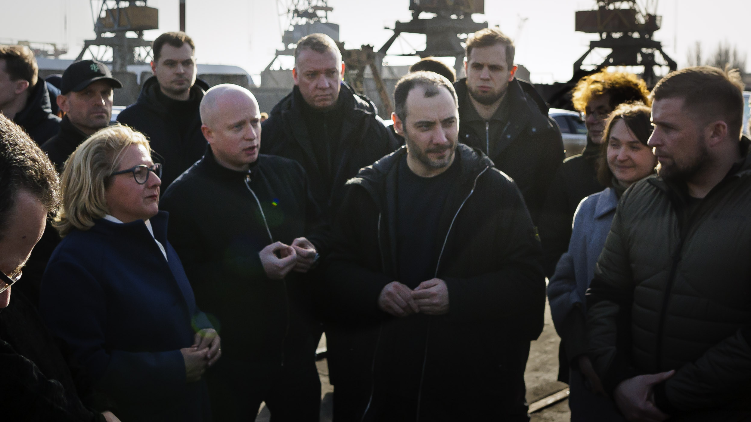 German Development Minister Svenja Schulze and Ukrainian Deputy Prime Minister for Reconstruction, Oleksandr Kubrakov, at the port of Chornomorsk, where Ukrainian grain is loaded through the World Food Programme (WFP) to combat hunger crises in developing countries.