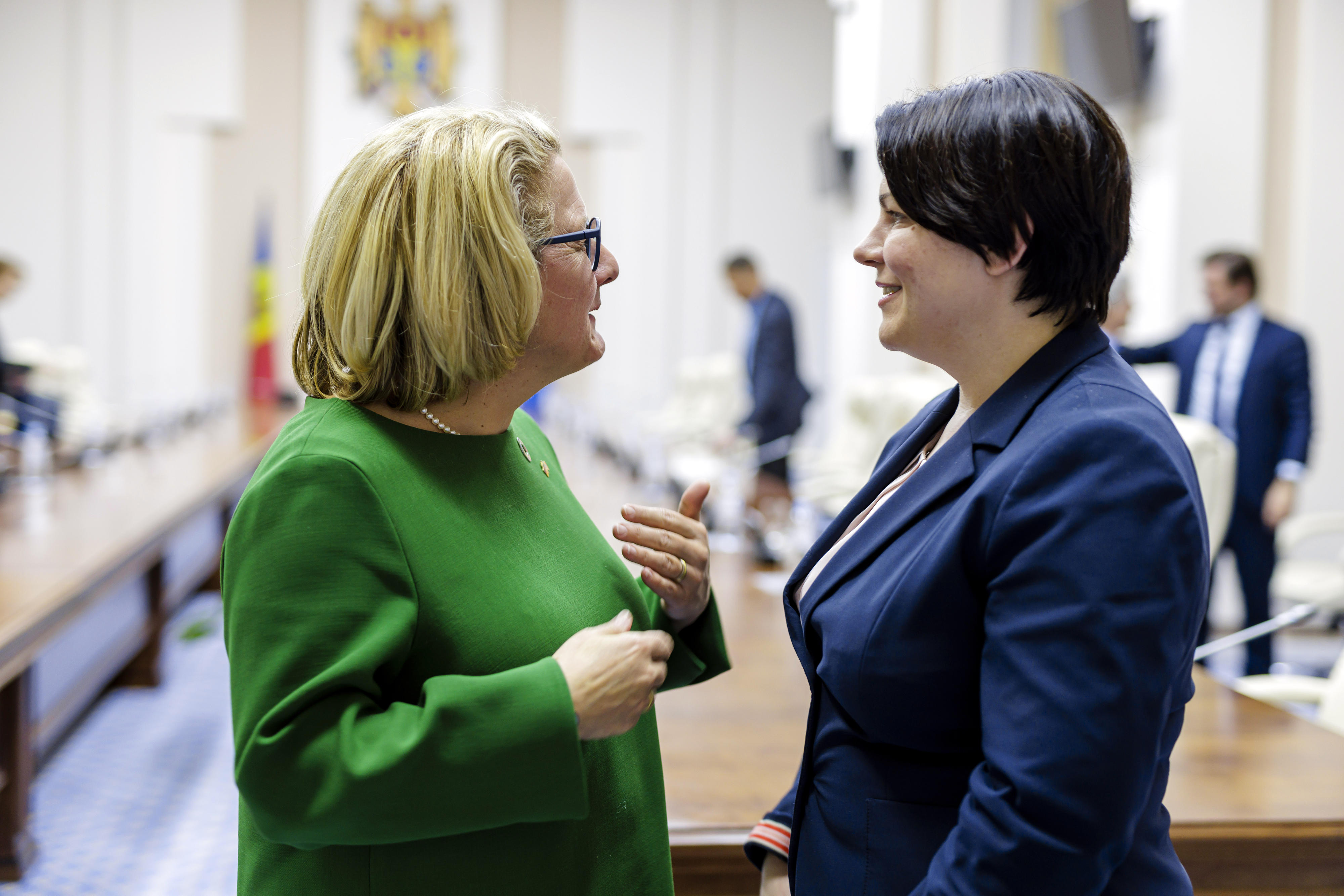 Bundesentwicklungsministerin Svenja Schulze im Gespräch mit Natalia Gavriliţa, Premierministerin der Republik Moldau