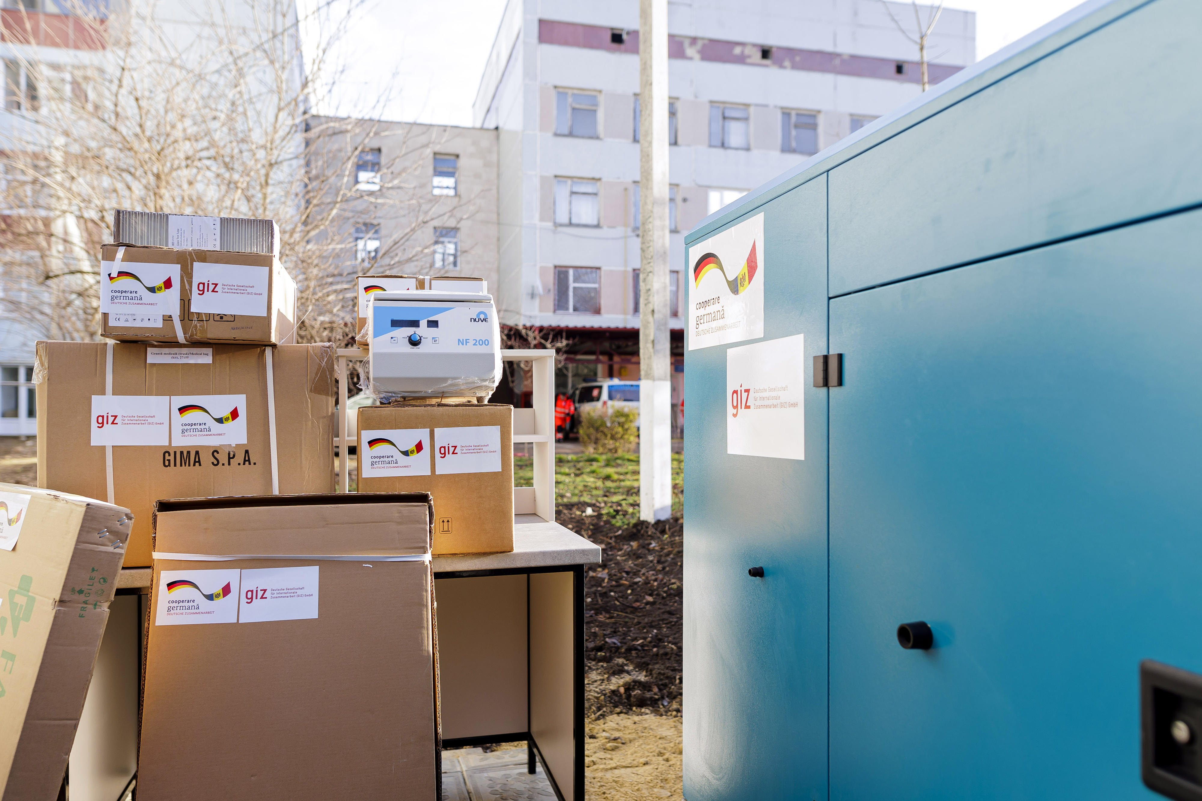 Generator und medizinische Ausrüstung für ein moldauisches Gesundheitszentrum, das ukrainischen Flüchtlingen und Einheimischen zugute kommt