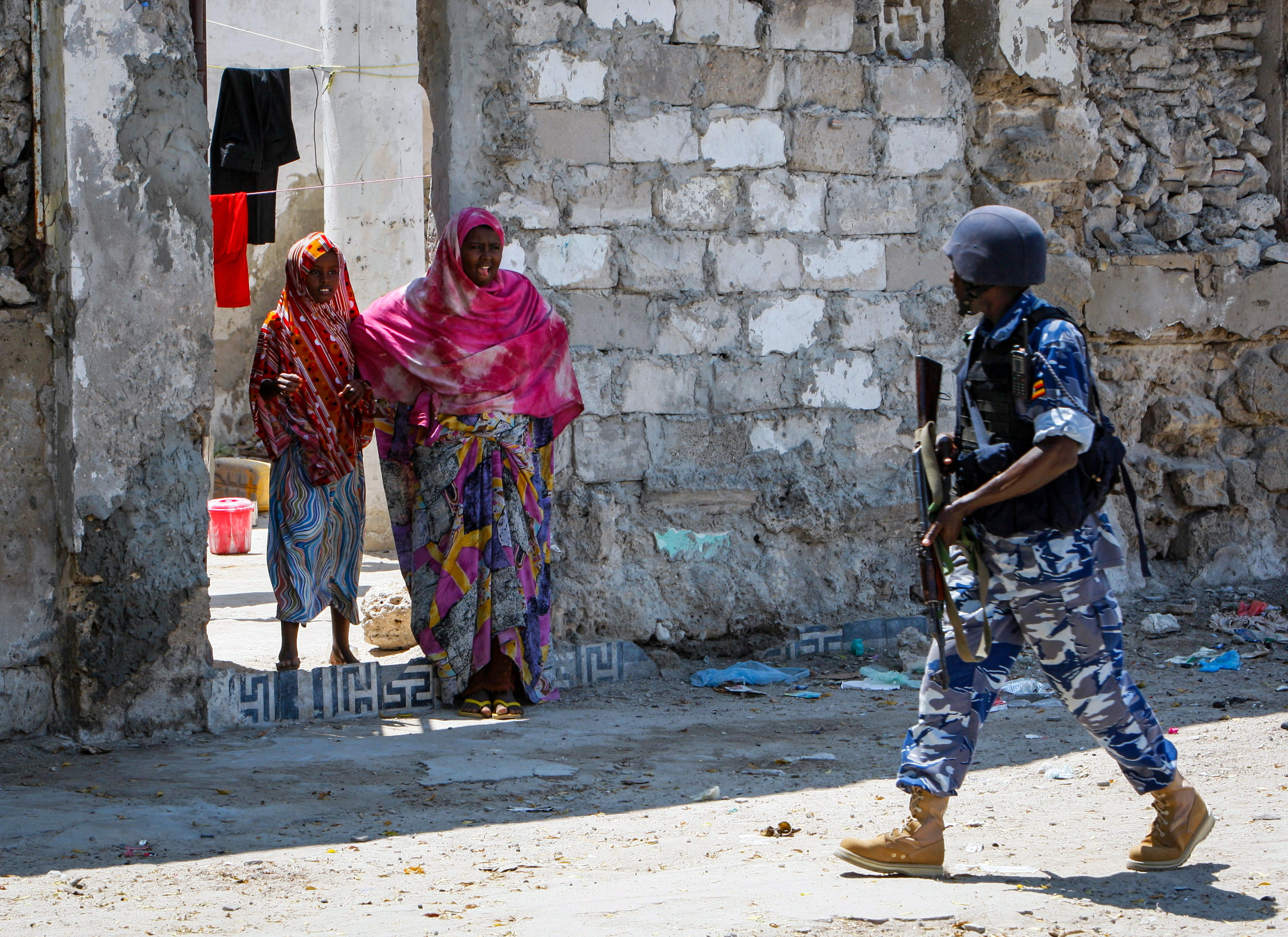 A soldier of the African Union Mission in Somalia (AMISOM) on patrol in Mogadishu