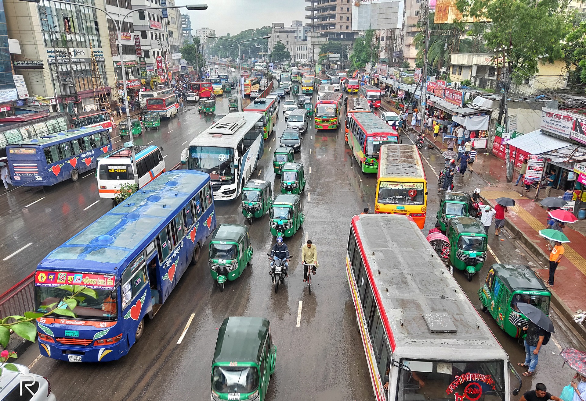Street scene in Dhaka, the capital of Bangladesh 