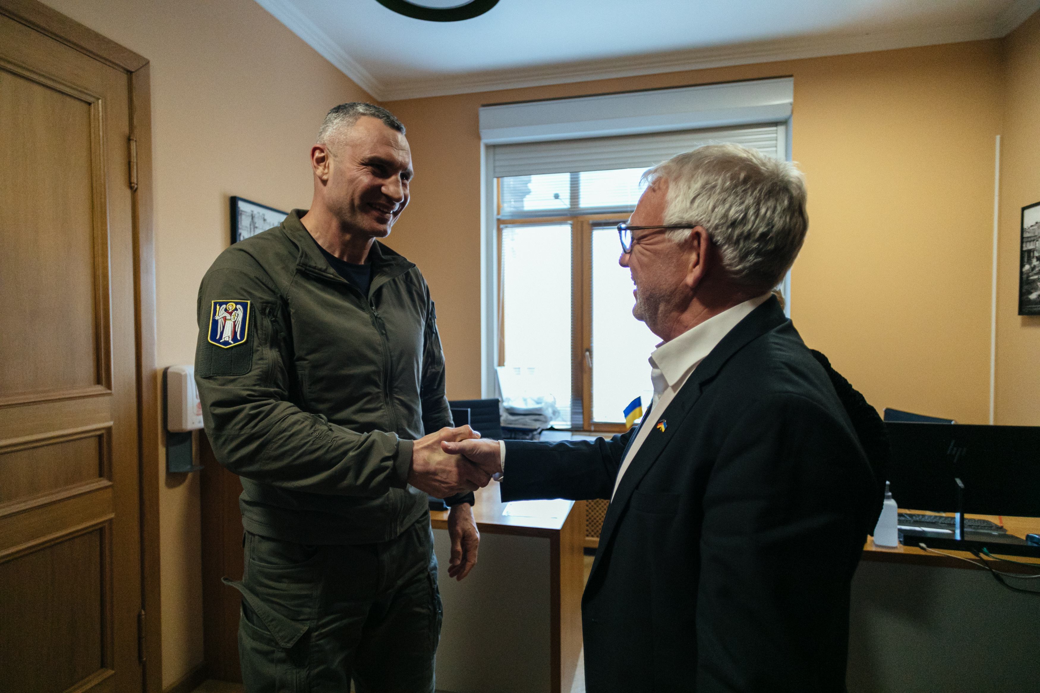 Entwicklungsstaatssekretär Jochen Flasbarth mit Kiews Bürgermeister Vitali Klitschko
