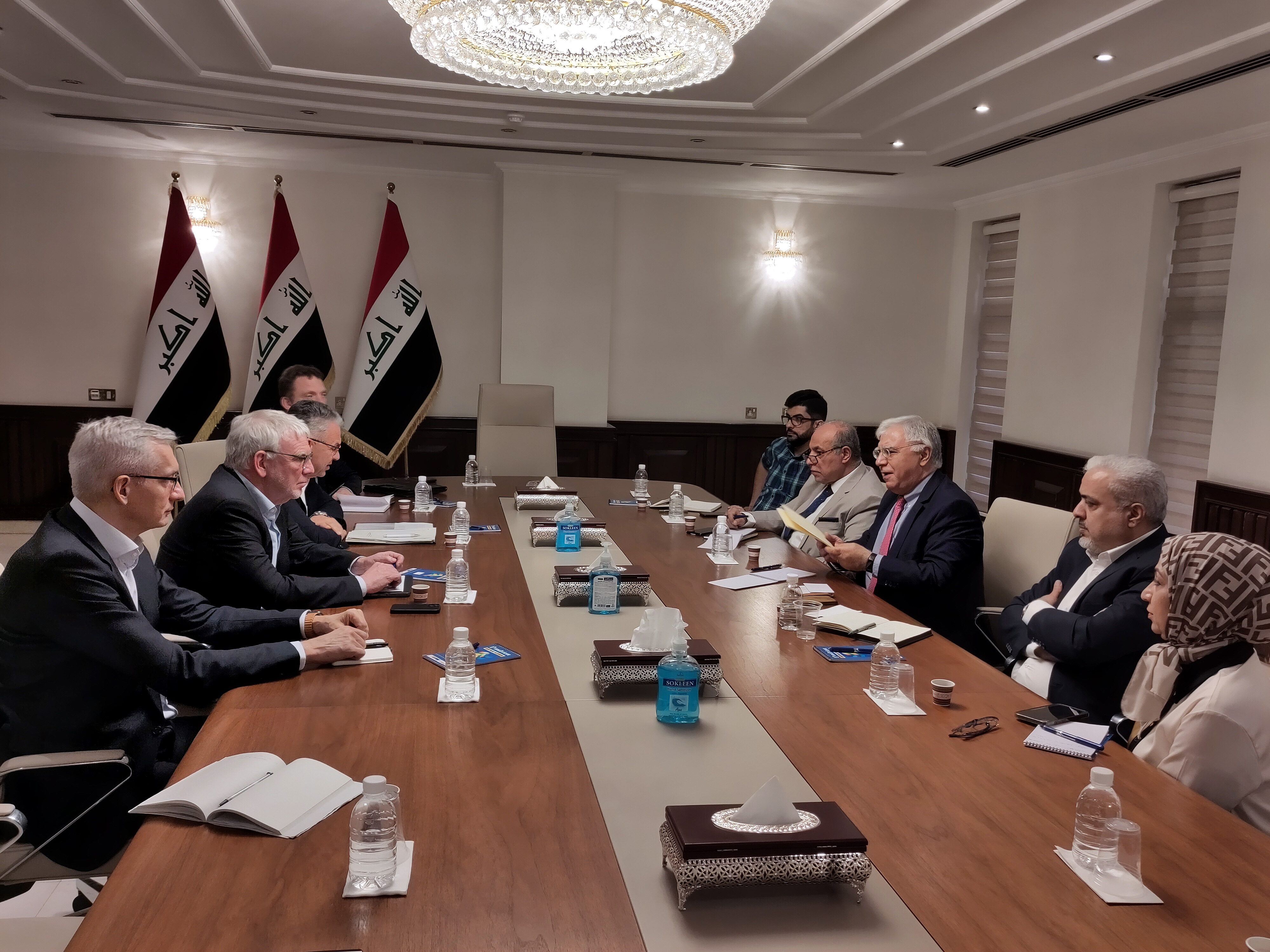 Staatsekretär Flasbarth und Staatssekretär Gatzer im Gespräch mit dem Klimagesandten der irakischen Regierung, Fareed Yaseen, über den Klimawandel und Handlungsnotwendigkeiten auch im Irak