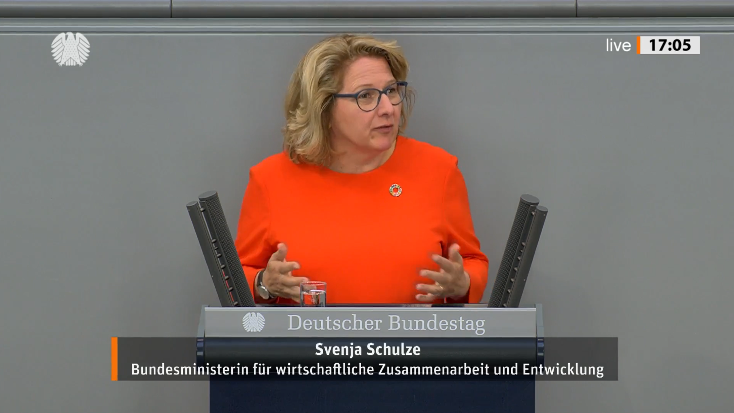 Standbild aus dem Video der Rede von Bundesentwicklungsministerin Svenja Schulze am 10. Mai 2023 im Deutschen Bundestag zum Bundeswehreinsatz in Mali