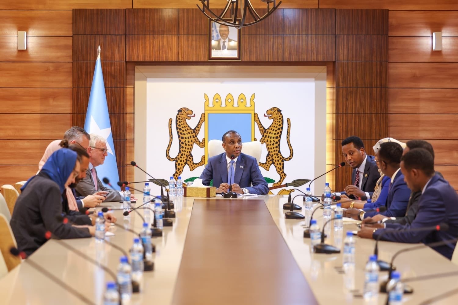 Staatssekretär Jochen Flasbarth beim Treffen mit dem somalischen Premierminister Hamza Abdi Barre
