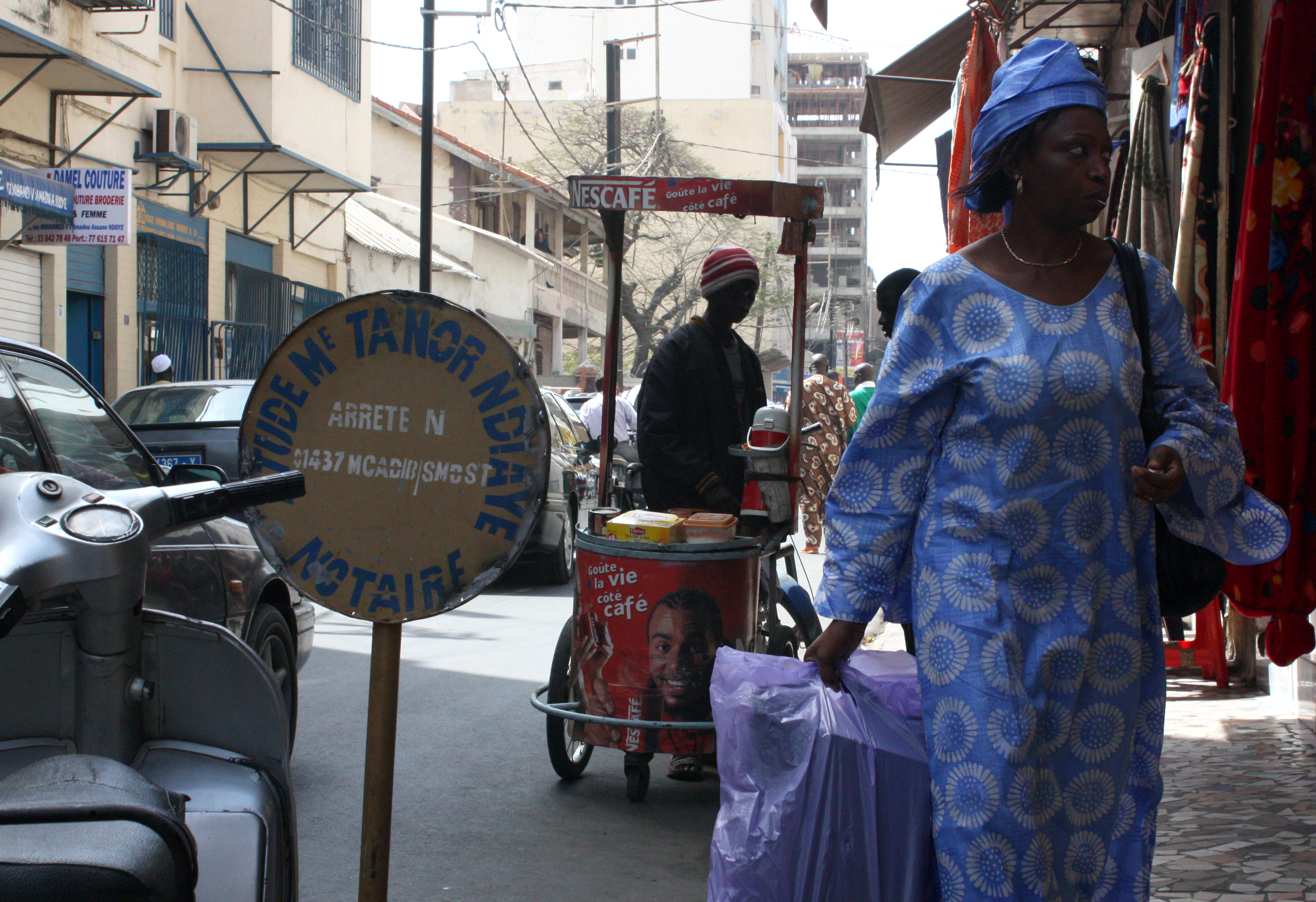 Straßenszene in Dakar, Senegal