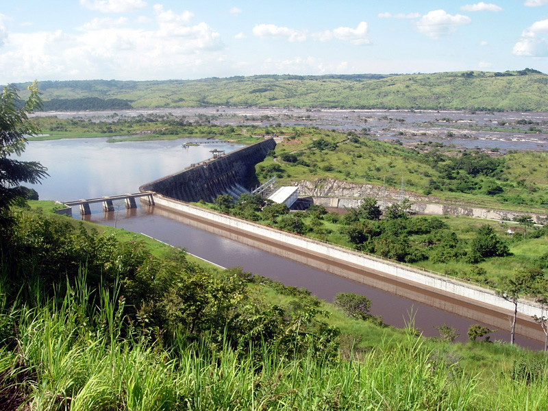 Inga-Staudamm mit Laufwasserkraftwerken in der Demokratischen Republik Kongo