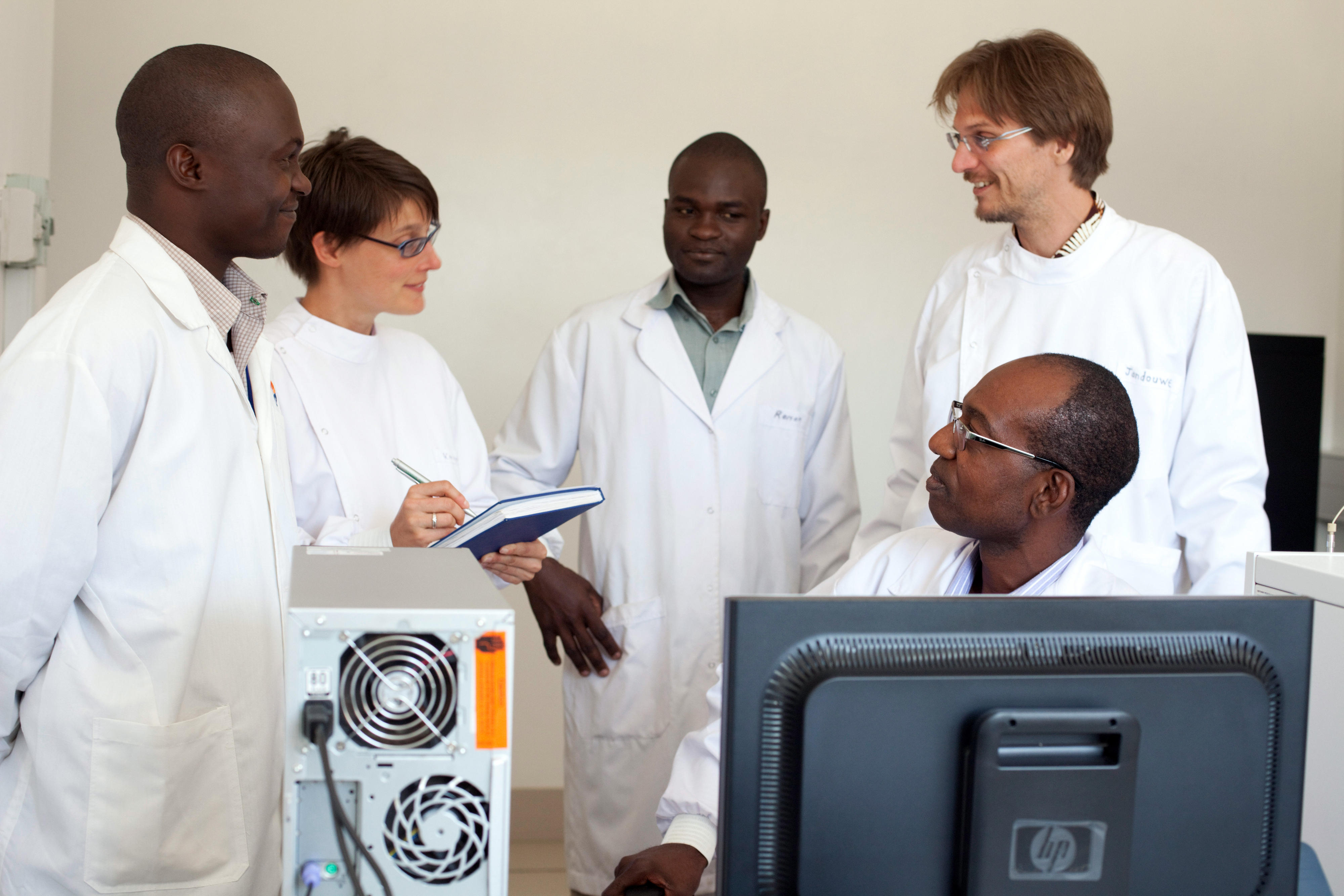 Zusammenarbeit von Wissenschaftlern in Nairobi, Kenia