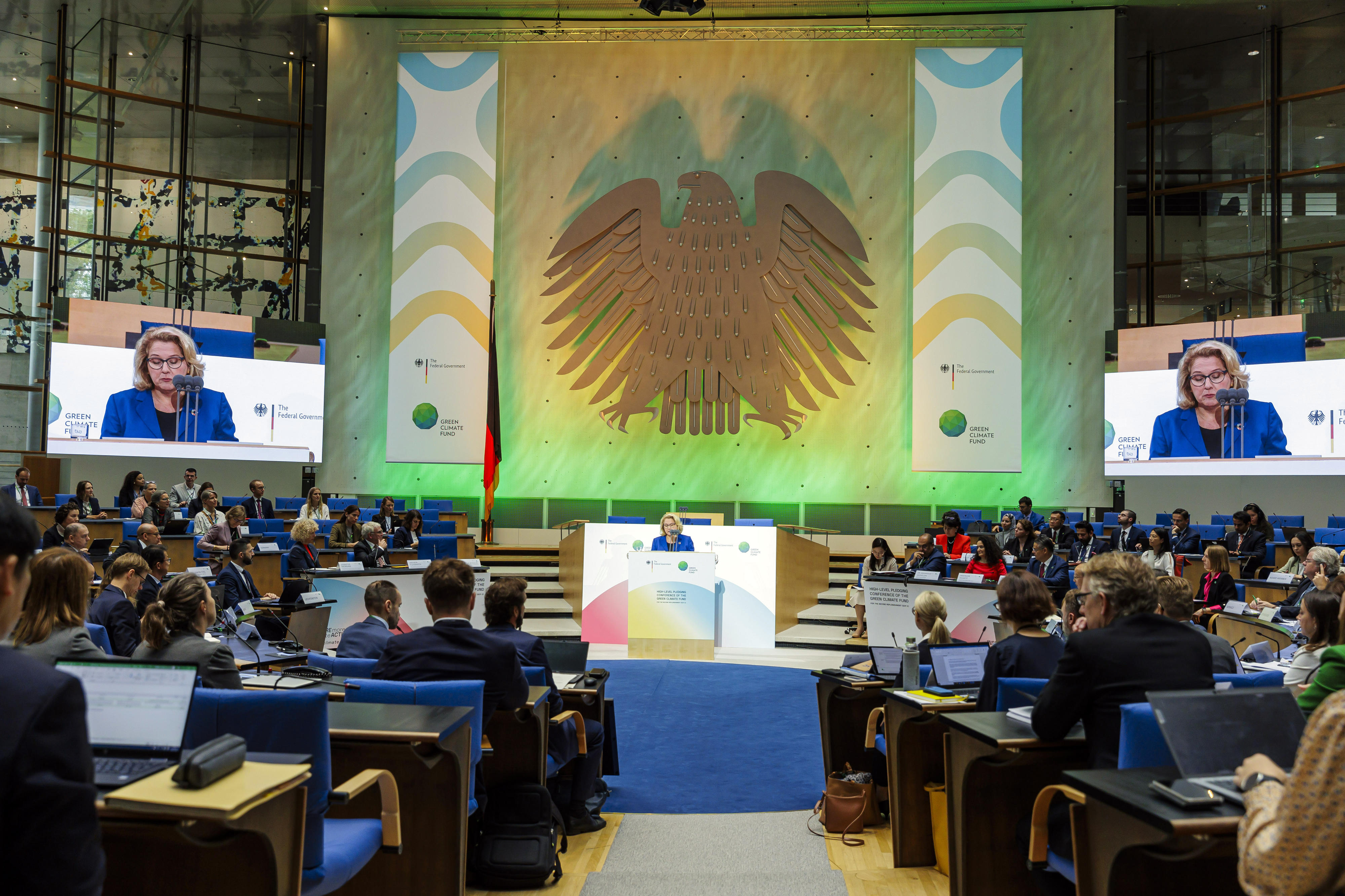 Entwicklungsministerin Svenja Schulze spricht bei der Finanzierungskonferenz für den Grünen Klimafonds in Bonn.