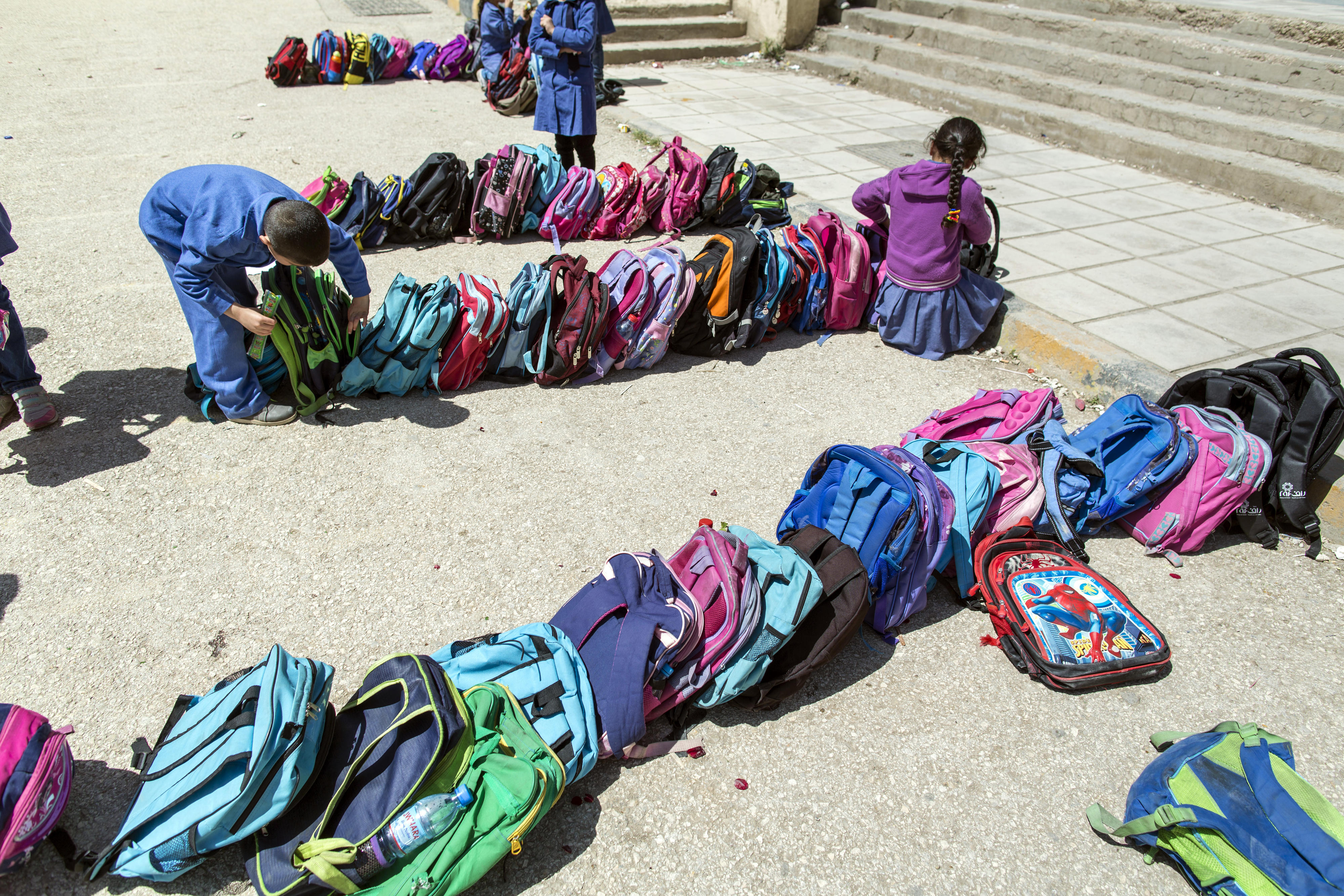 Unterricht in einer Schule in Amman, Jordanien. Hier werden jordanische und syrische Kinder in Doppelschichten unterrichtet.