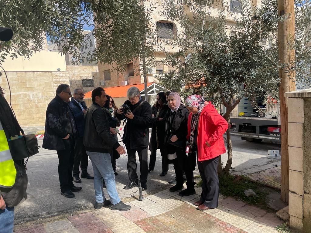 World Bank team using a Water Leak detection instrument in Um Al Shujairat (Amman) with Miyahuna Water Company team