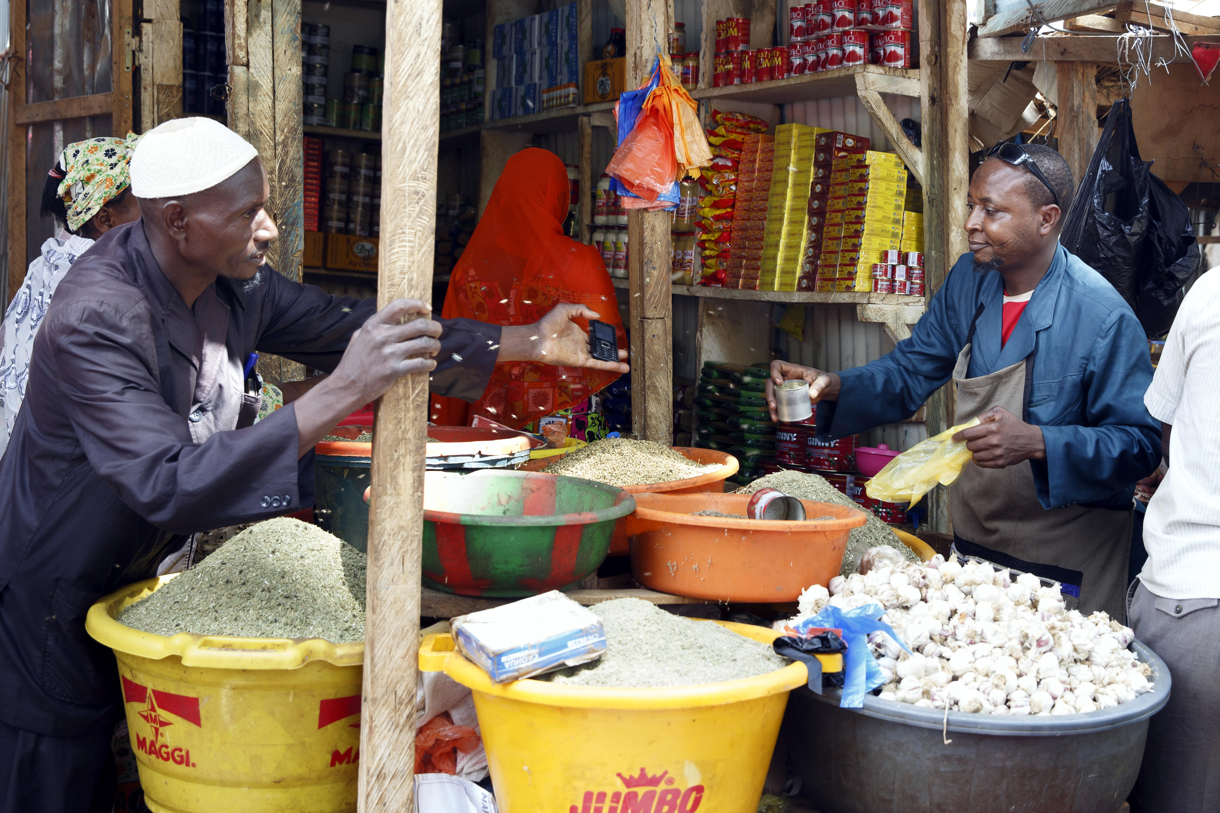 Gewürzhandel auf dem Markt in Niamey, Niger