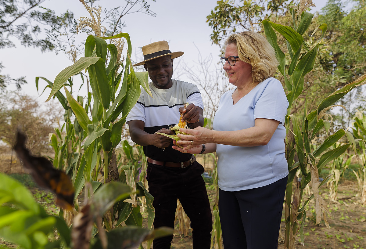 Erste Station der Reise von Ministerin Schulze war der Besuch der agrarökologischen Ausbildungsstätte Beo-Norée in der Nähe der Hauptstadt Ouagadougou.