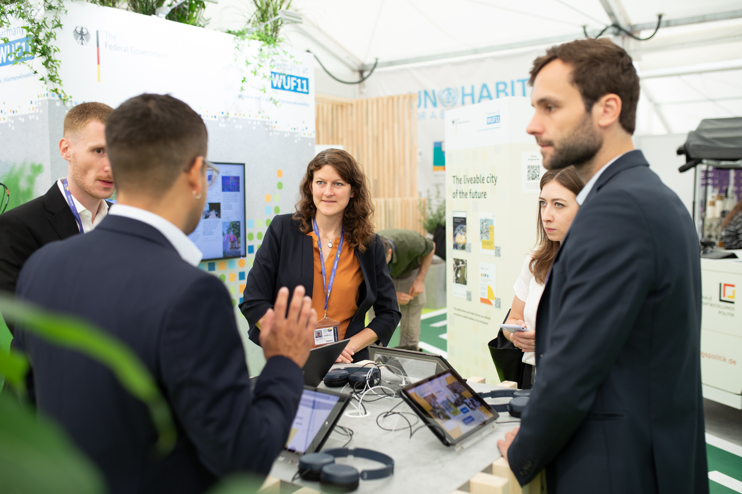 Die Deutsche Entwicklungszusammenarbeit präsentiert ihre Arbeit im eigenen Pavillon während des World Urban Forum 11.