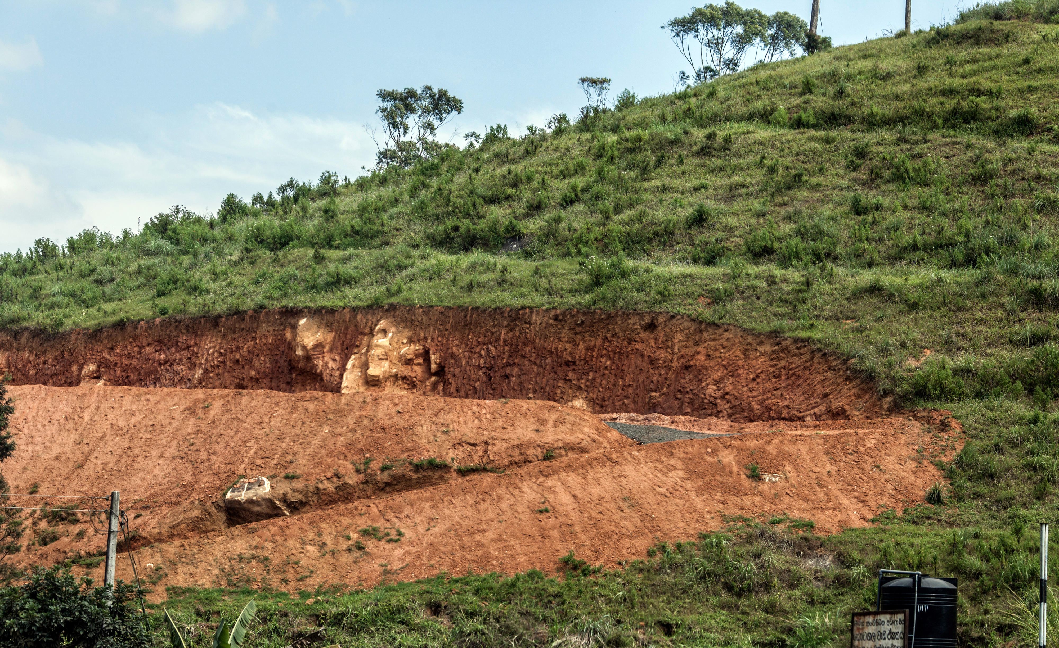 Bodenerosion in einer Teeplantage in Sri Lanka