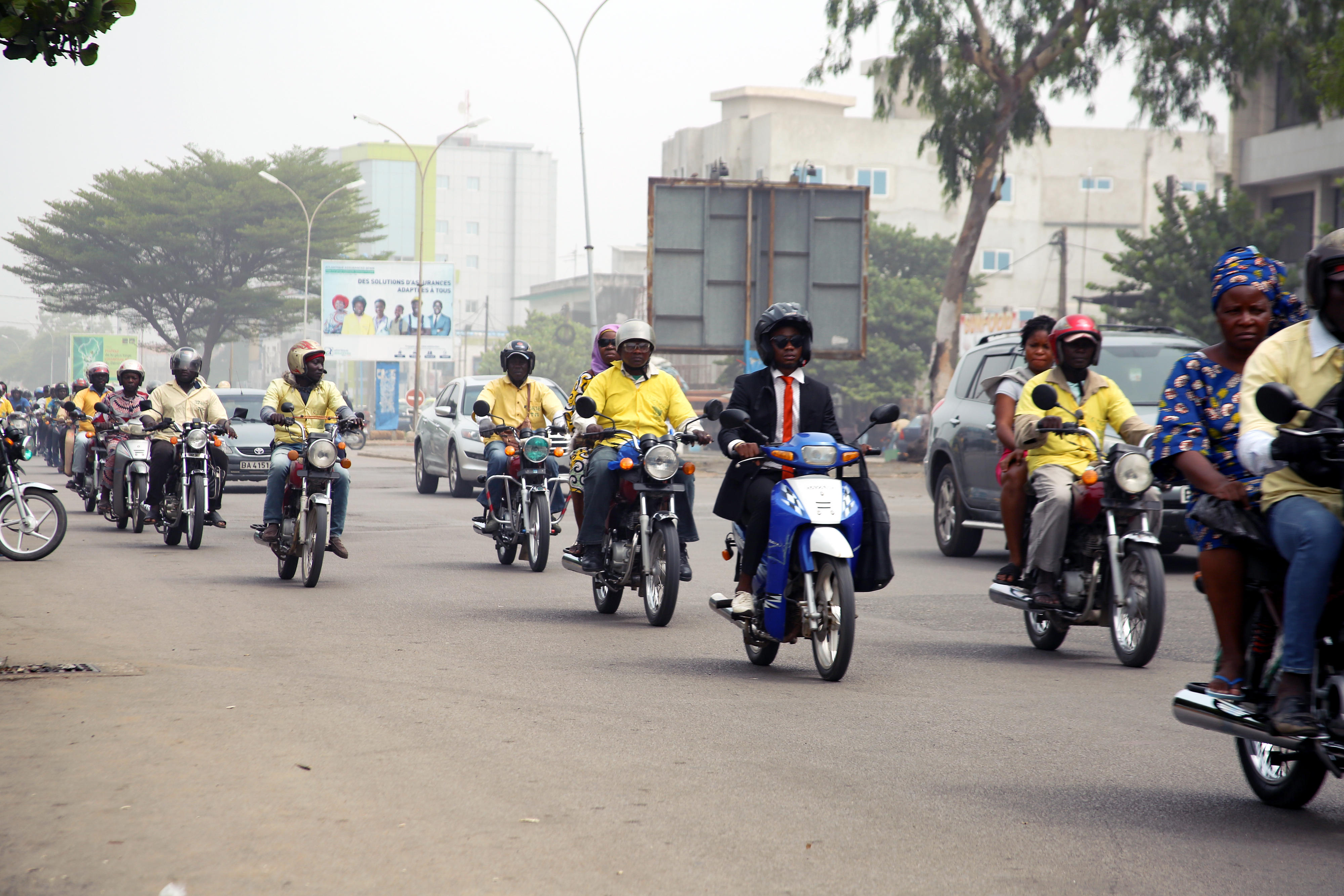 Mopedfahrer in Cotonou