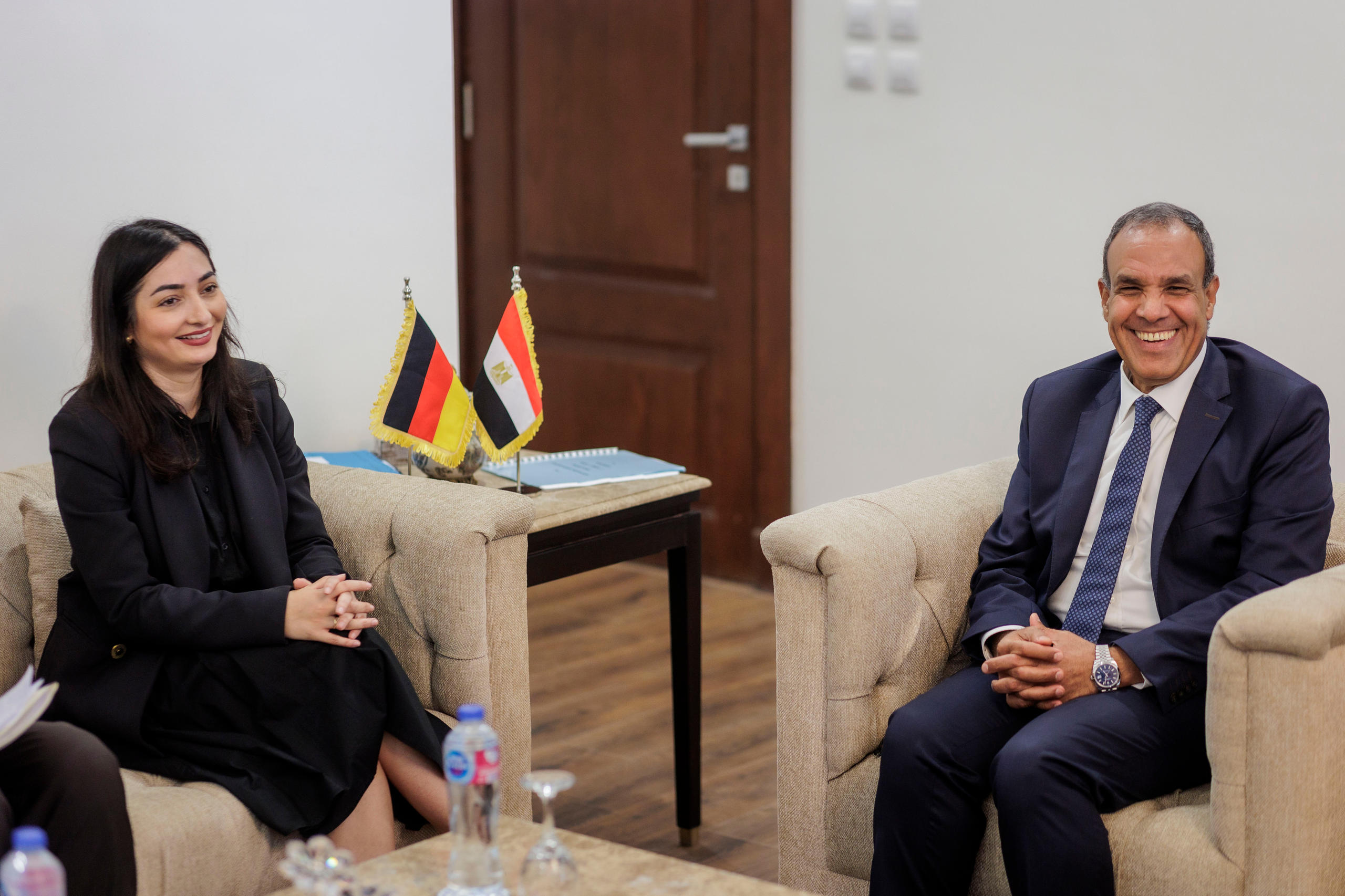Bundesentwicklungsministerin Reem Alabali Radovan in Kairo im Gespräch mit dem ägyptischen Außenminister Badr Abdelatty