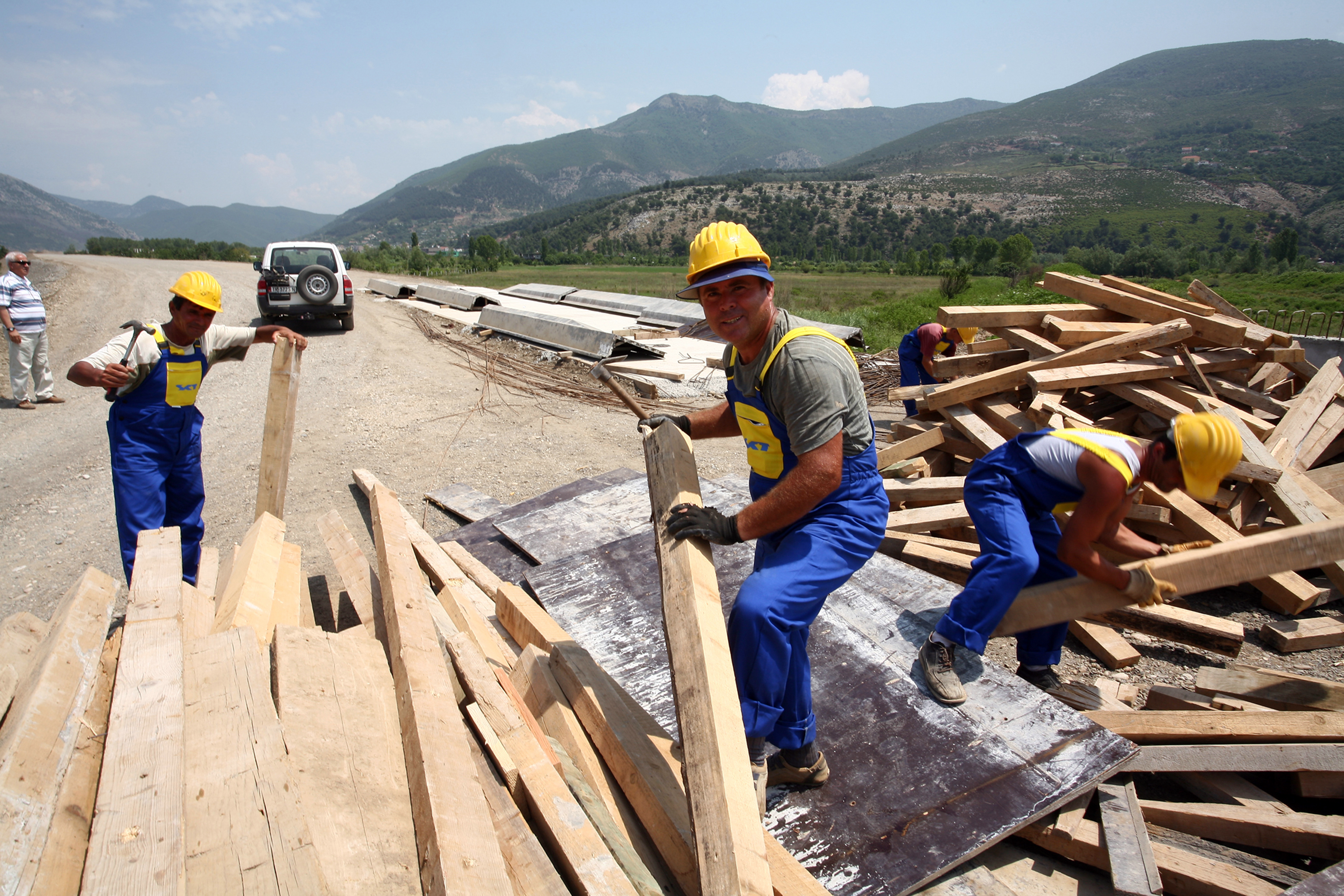 Straßenbau in Albanien