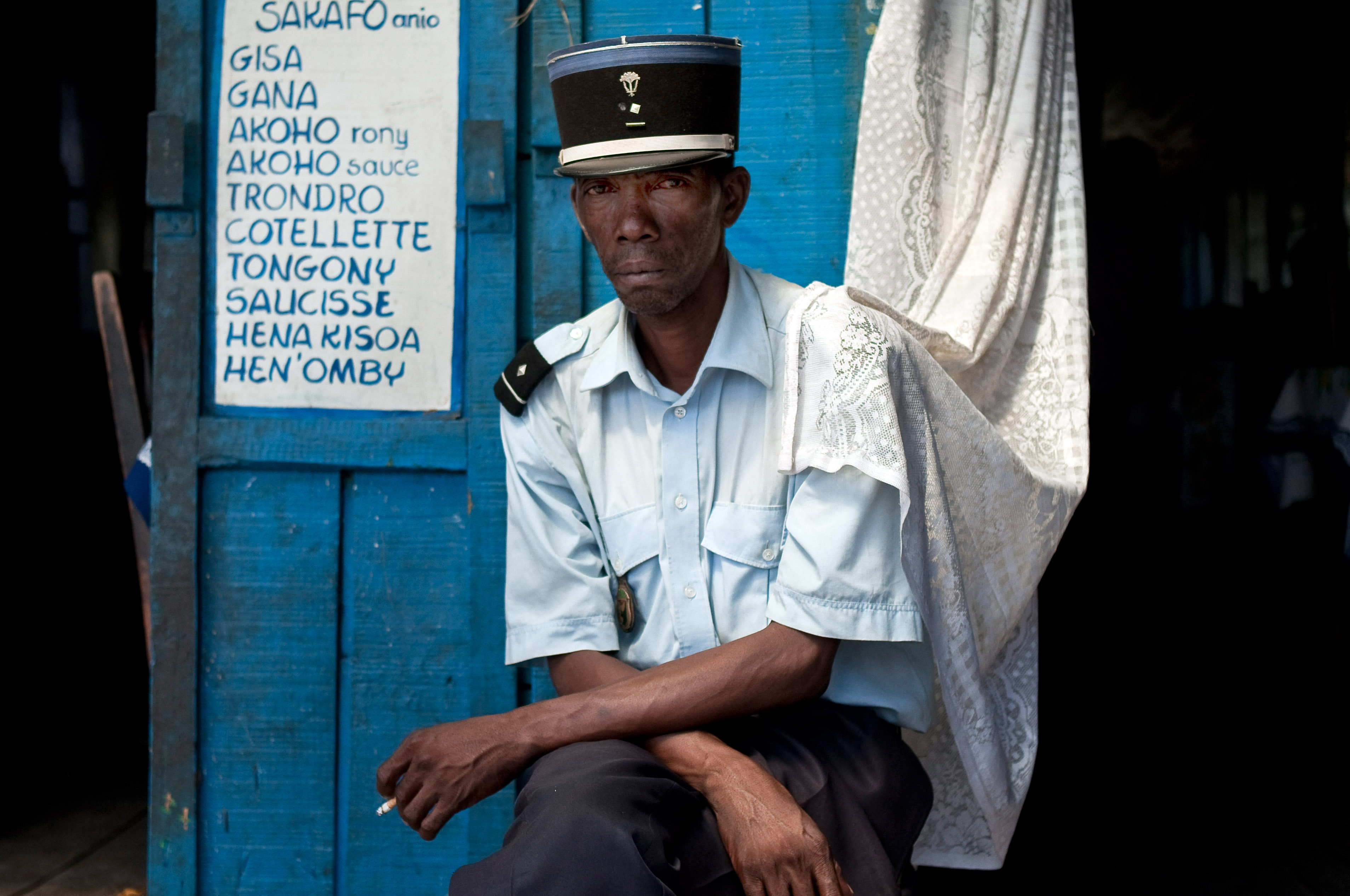 Polizist in Moramanga, Madagaskar