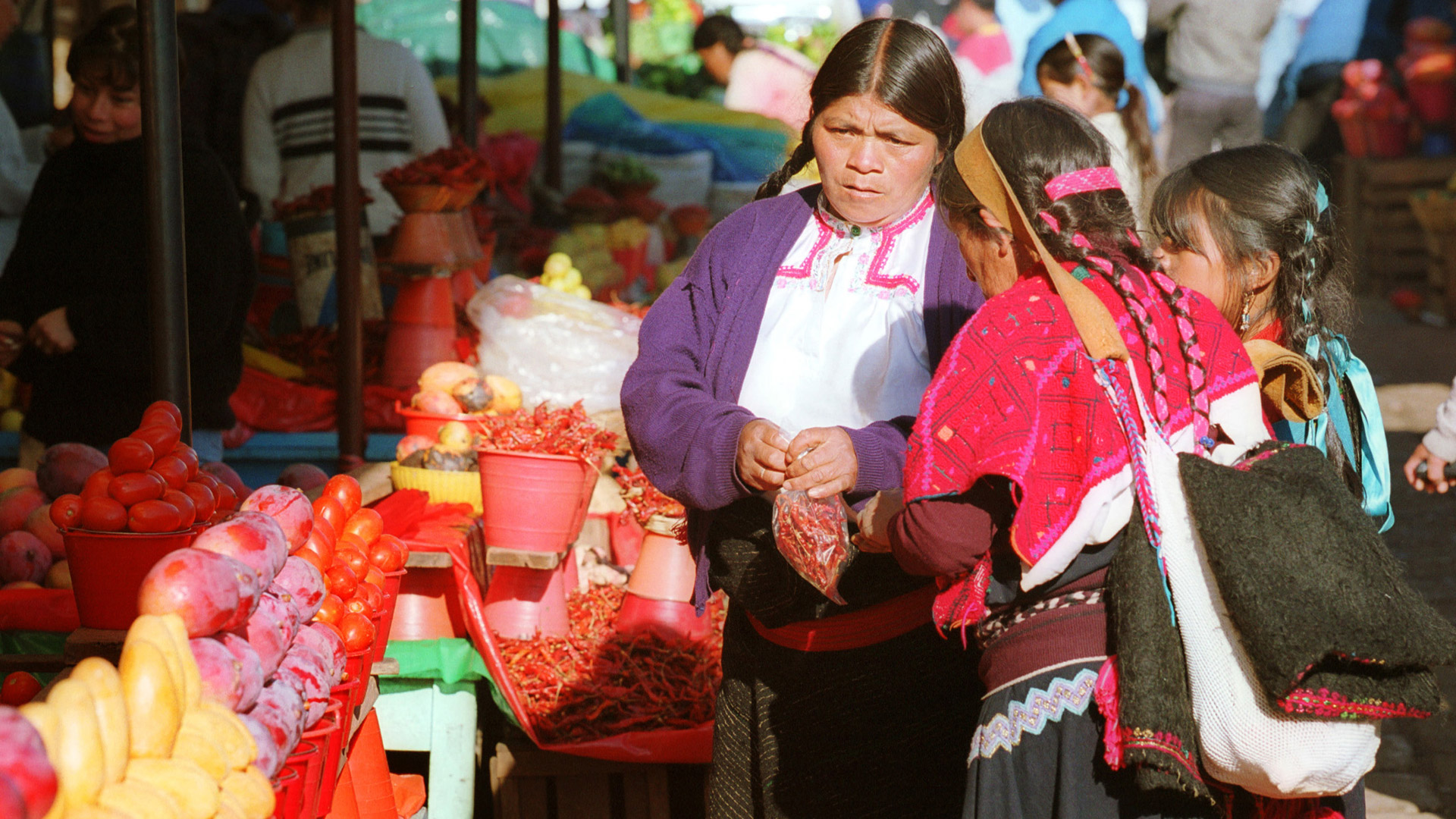 Market trader in San Cristóbal, Mexico