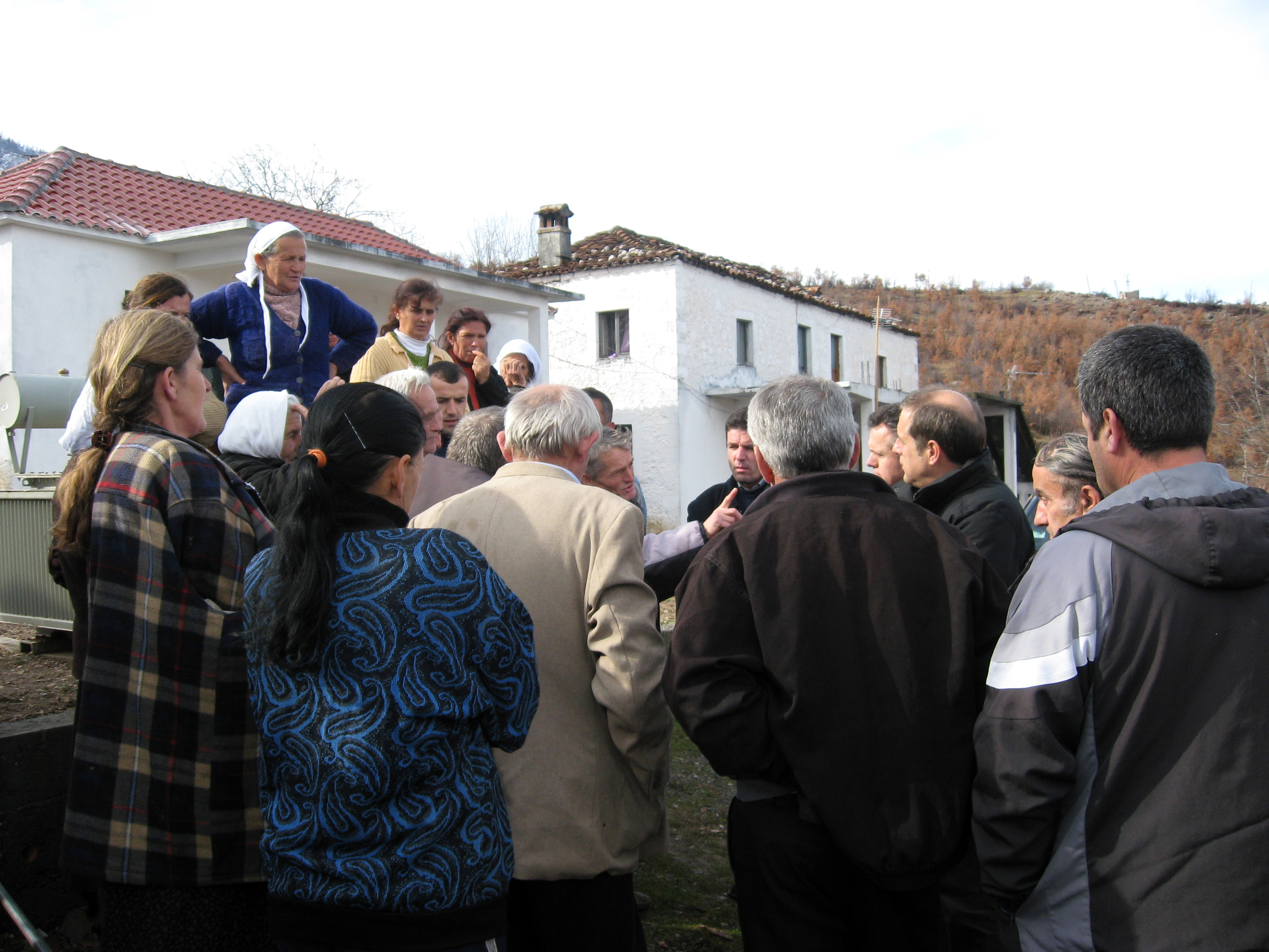 Discussion about water supply project in the village Mishter, Gurre, Albania