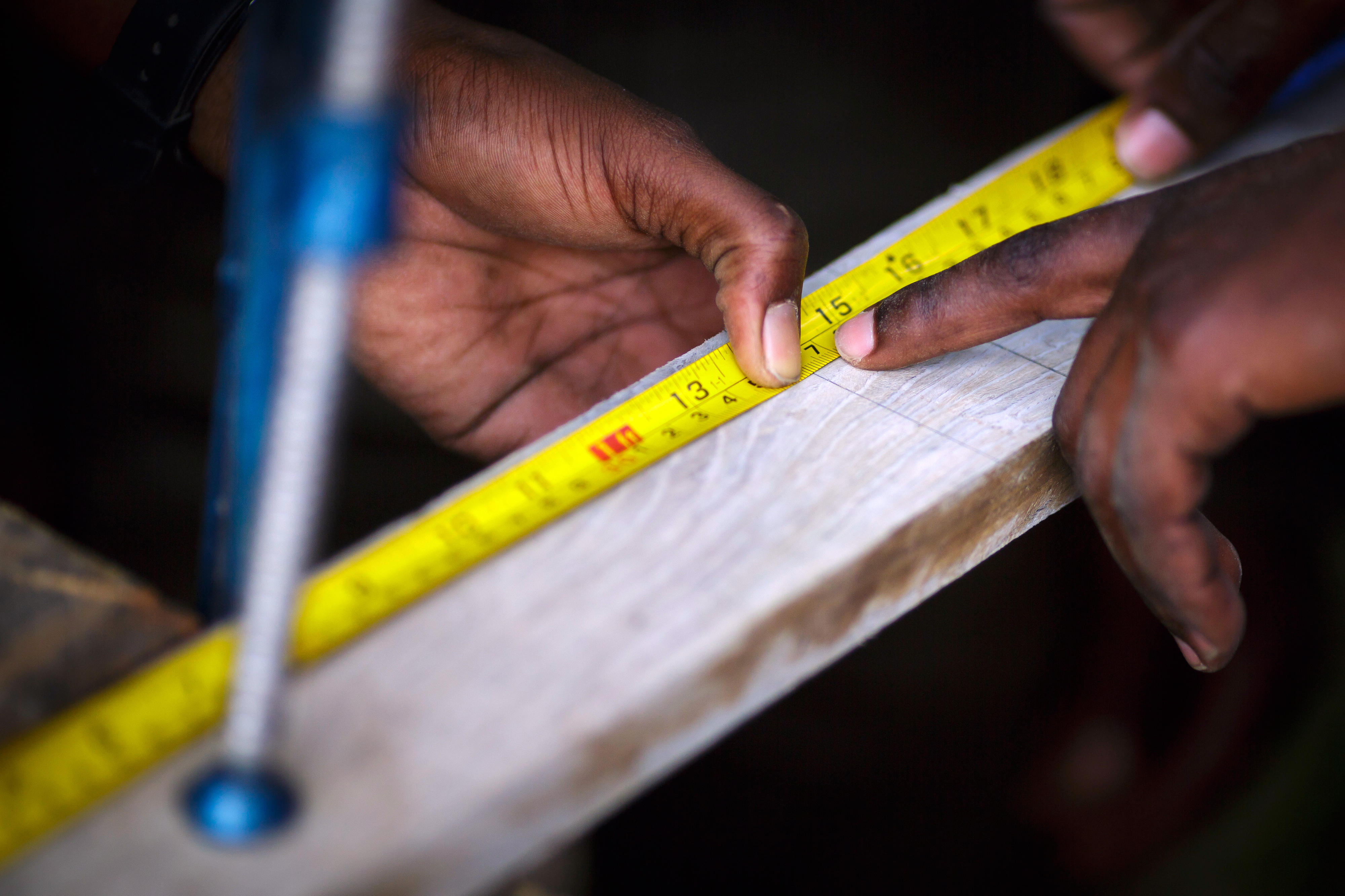 Training as carpenter at the vocational school "Young Africa" in Beira, Mozambique