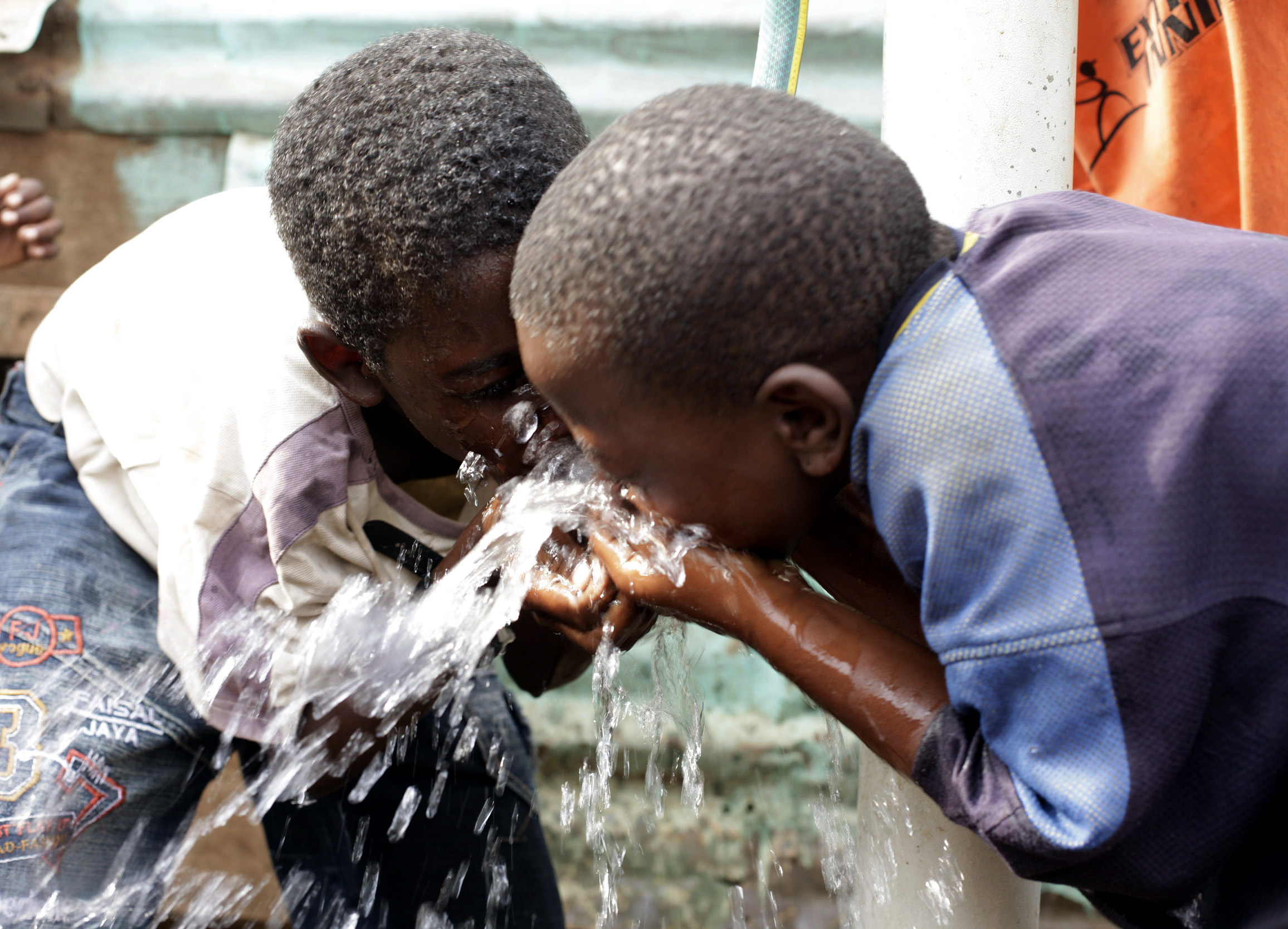 Water supply in Kinsenyi, an informal settlement in Kampala