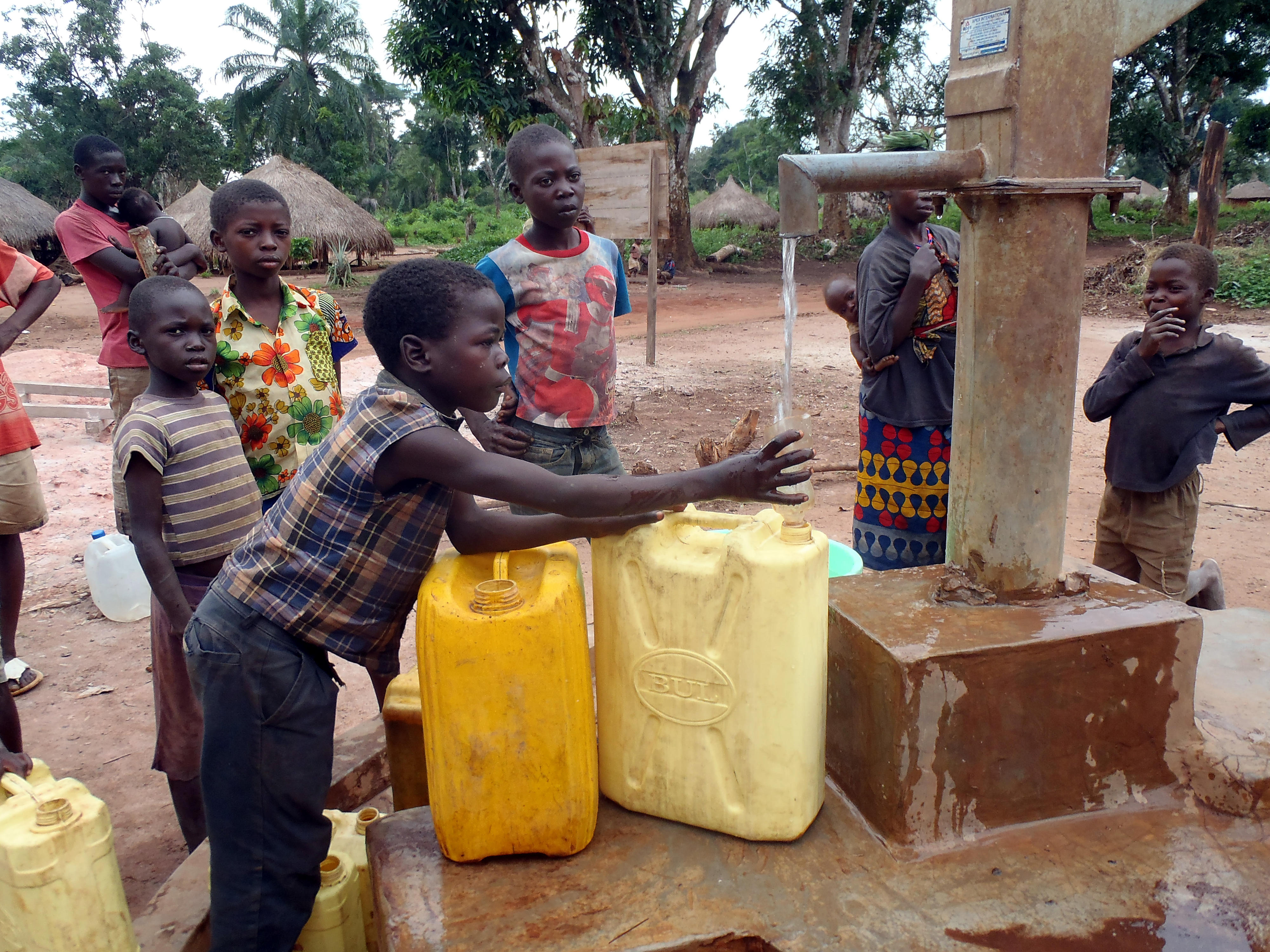 Well with clean drinking water, DR Congo