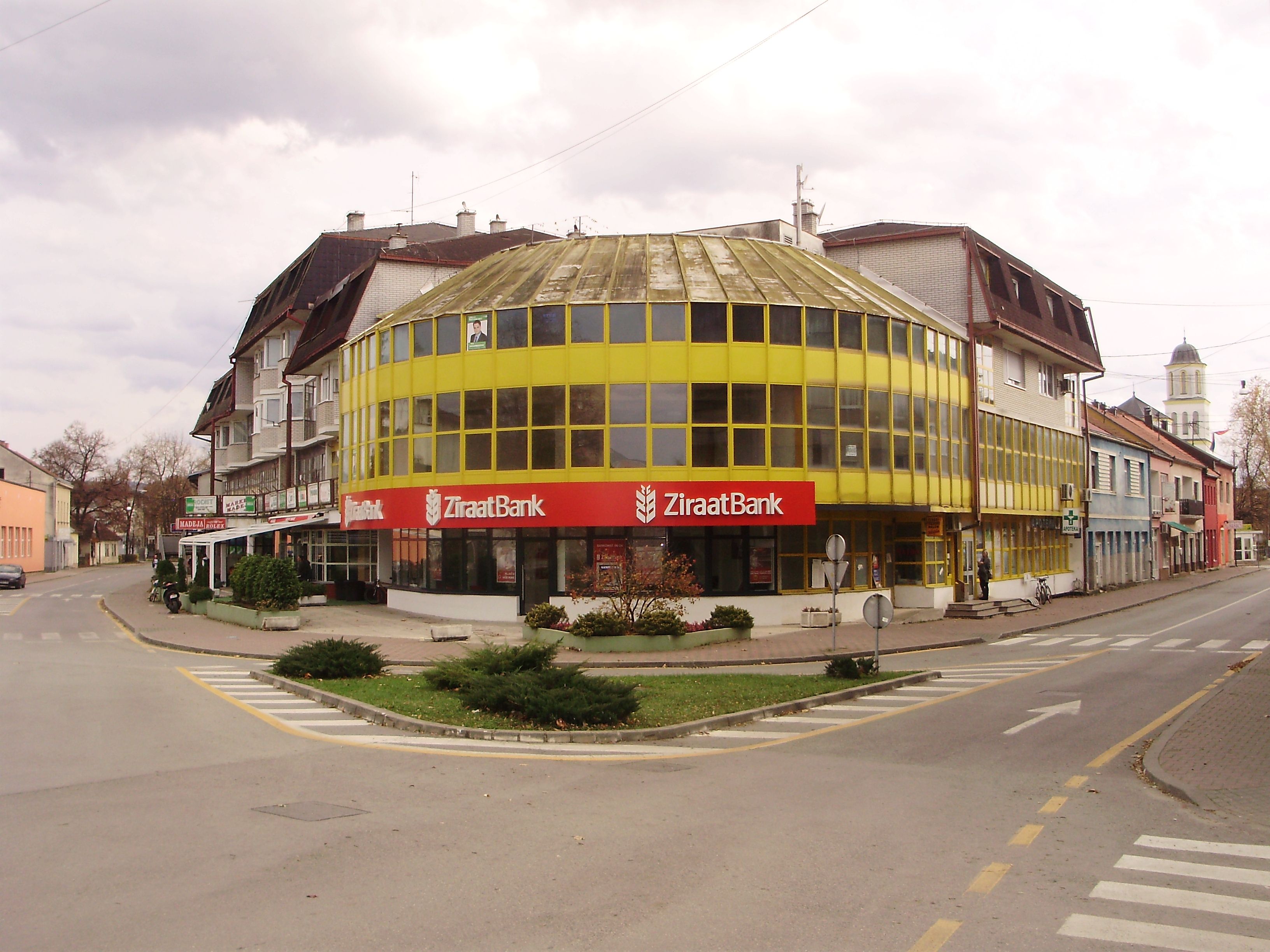 Bank in der Kleinstadt Sanski Most