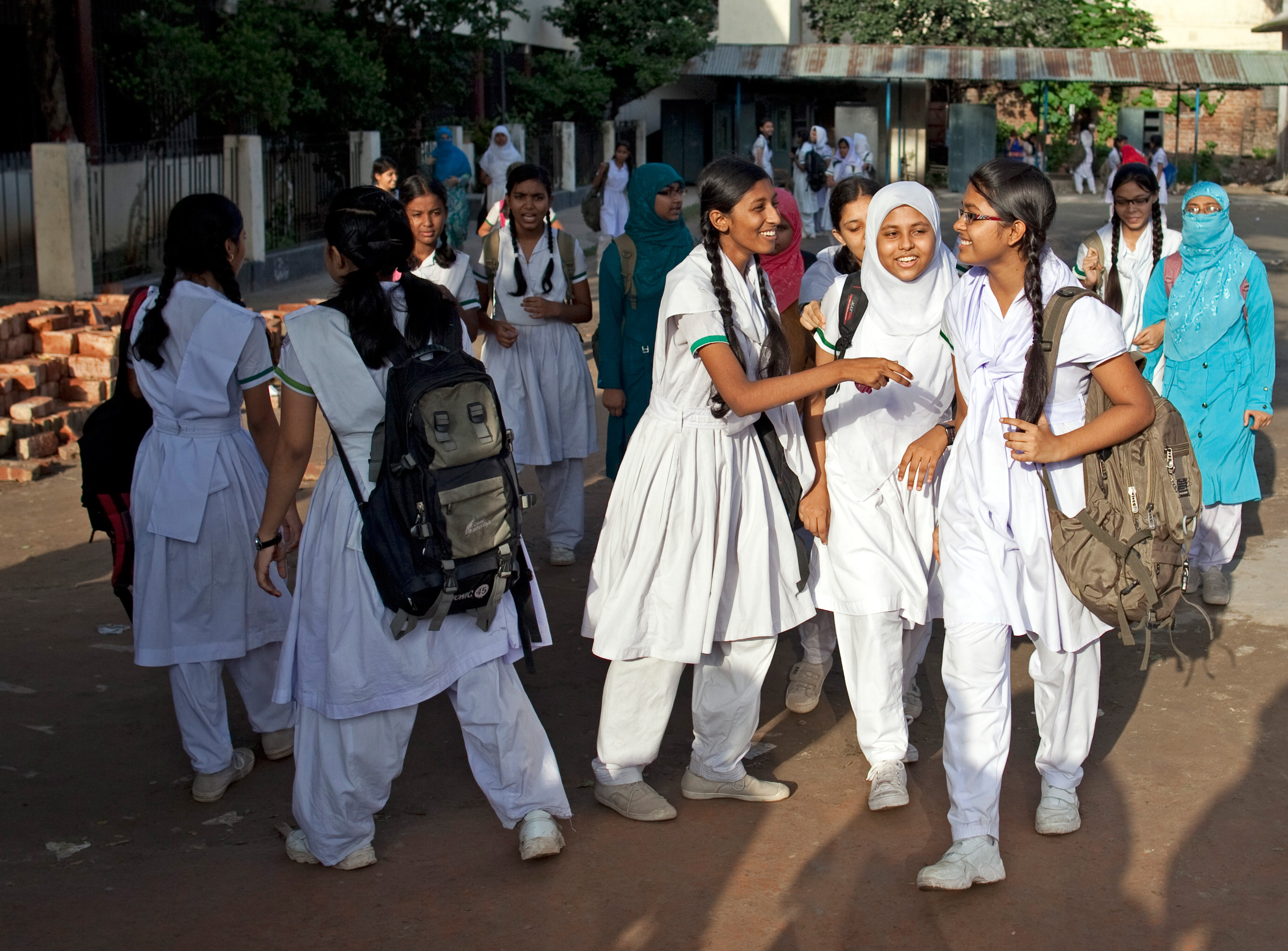 Schulmädchen in Dhaka, Bangladesch