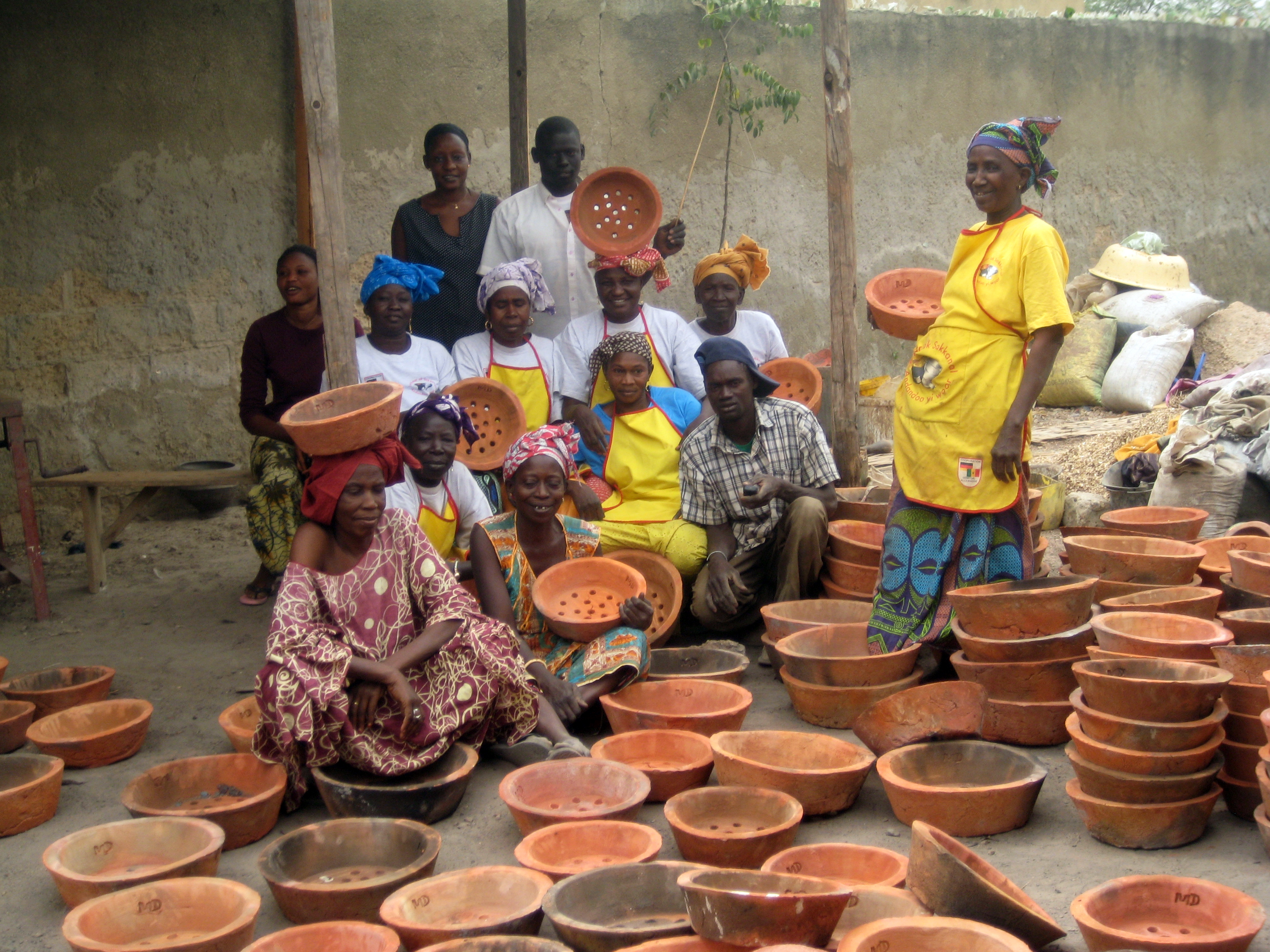 Women producers of ceramic inserts based in the Kaolack region of Senegal.