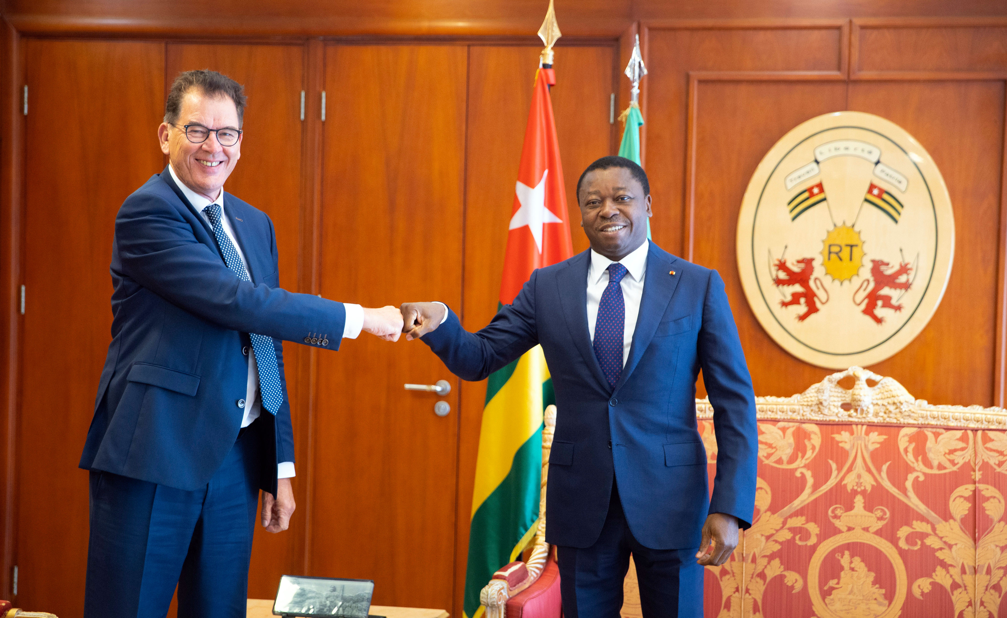 The then Federal Minister Gerd Müller met Togolese President Fauré Gnassingbé in Lomé on 14 June 2021.