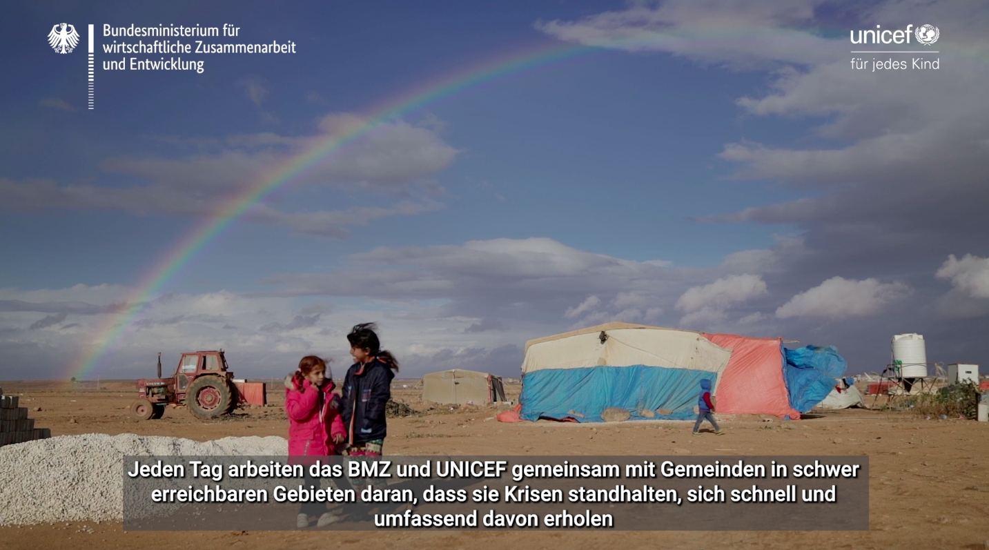 Standbild aus dem Video über die Zusammenarbeit von BMZ und UNICEF