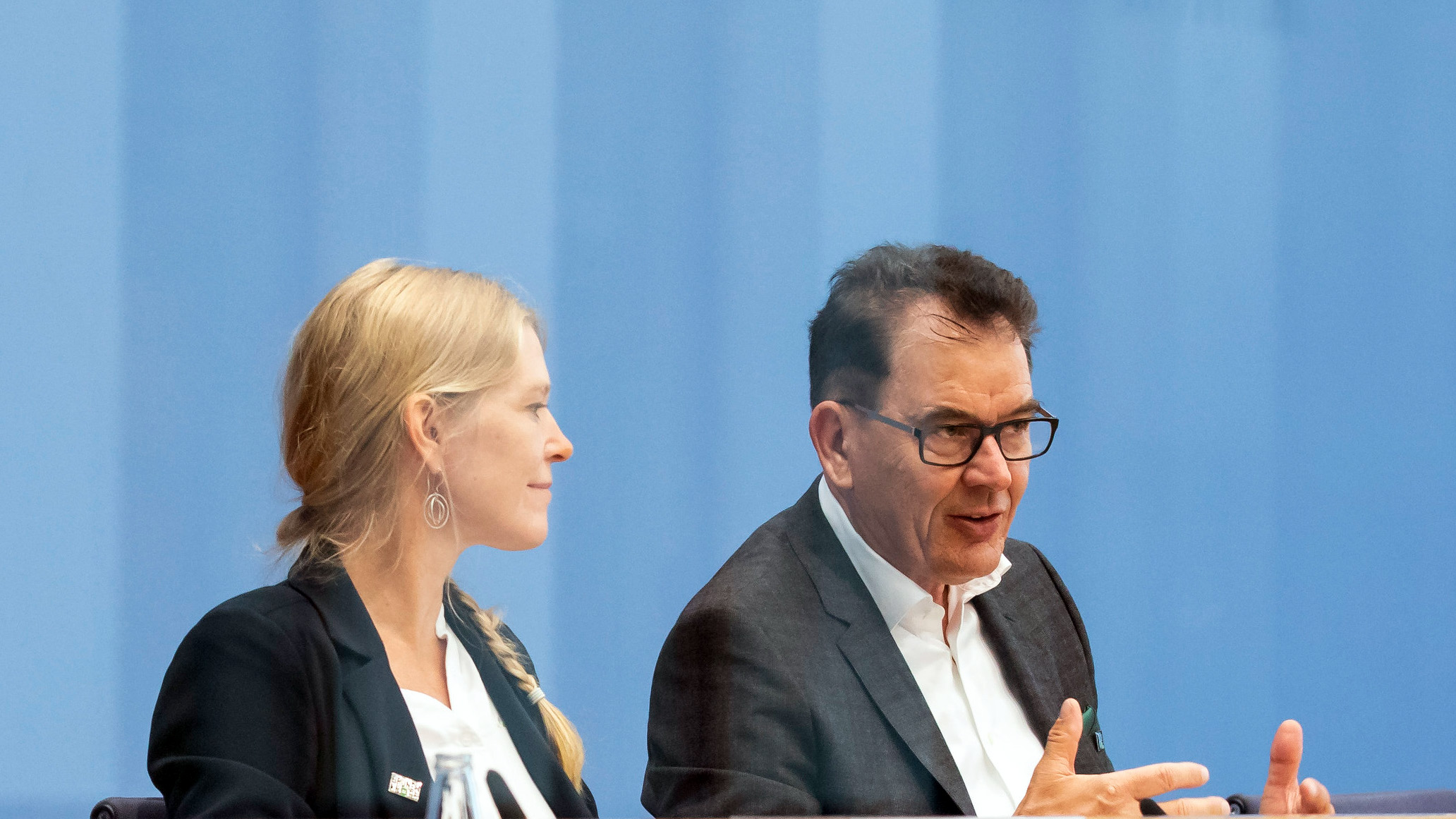Vaude-CEO Antje von Dewitz und Entwicklungsminister Gerd Müller