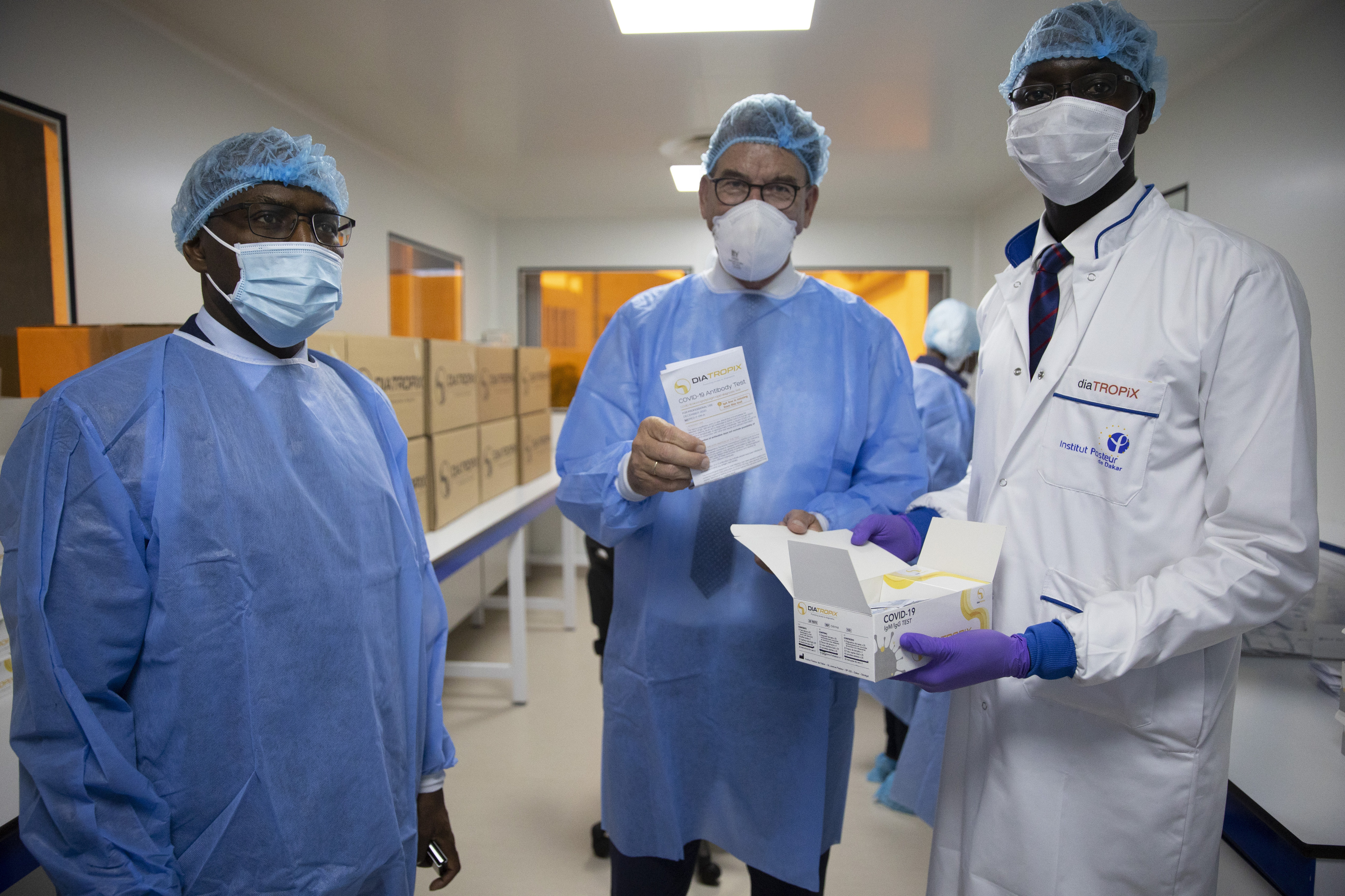 Bundesentwicklungsminister Gerd Müller hat am 17. Juni 2021 das Institut Pasteur de Dakar besucht, um Gespräche über eine künftige Produktion von Corona-Impfstoffen zu führen.