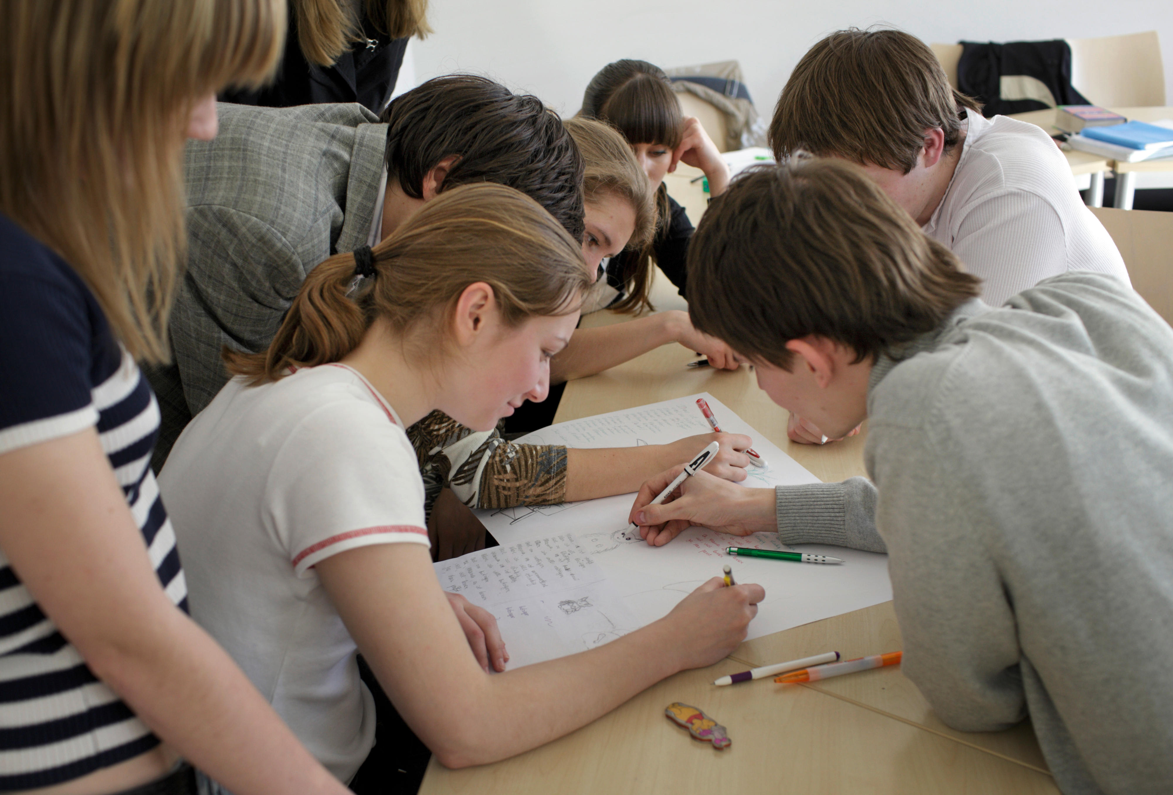 Schülerinnen und Schüler in der Ukraine