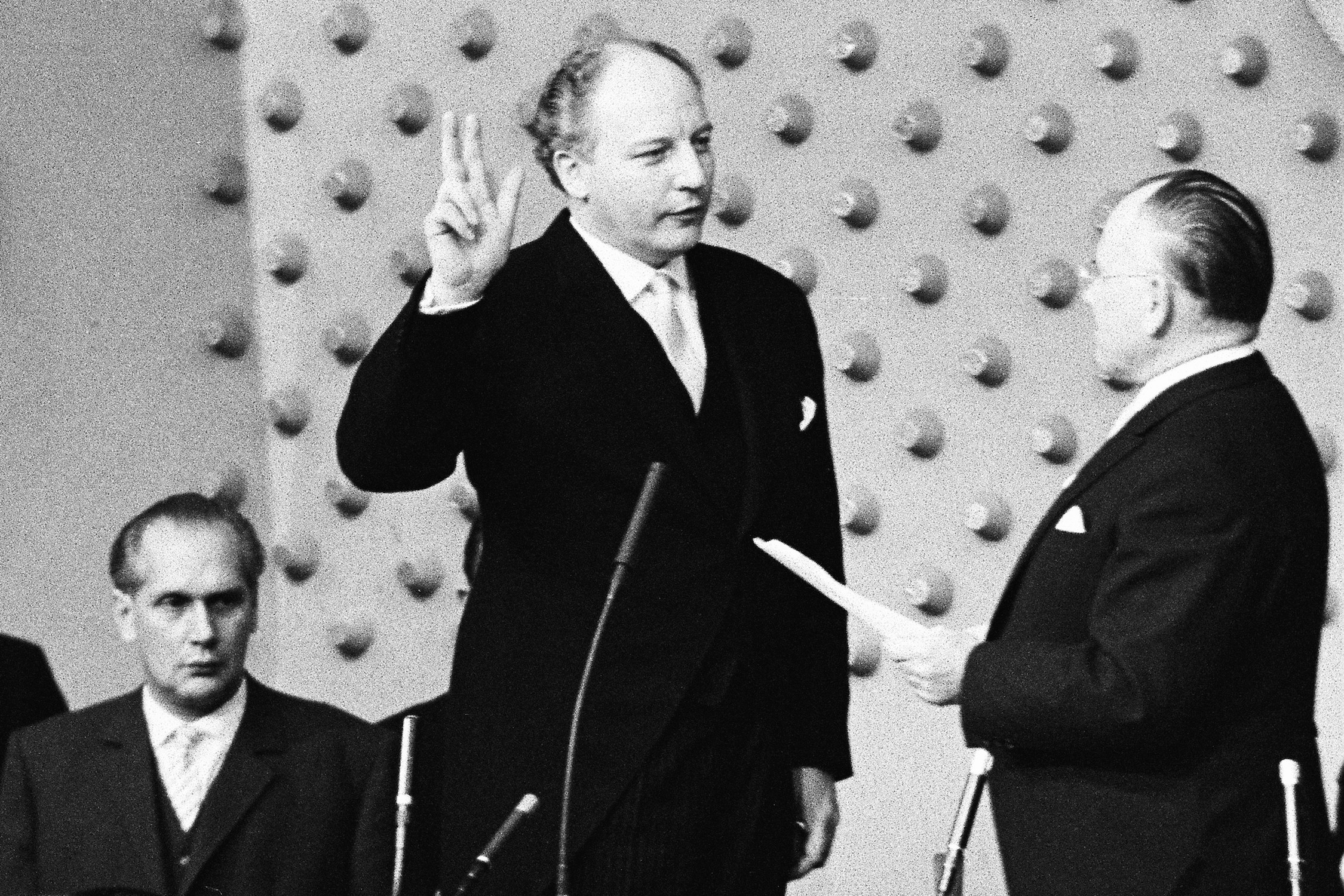 Vereidigung Walter Scheels als Bundesminister, 1961