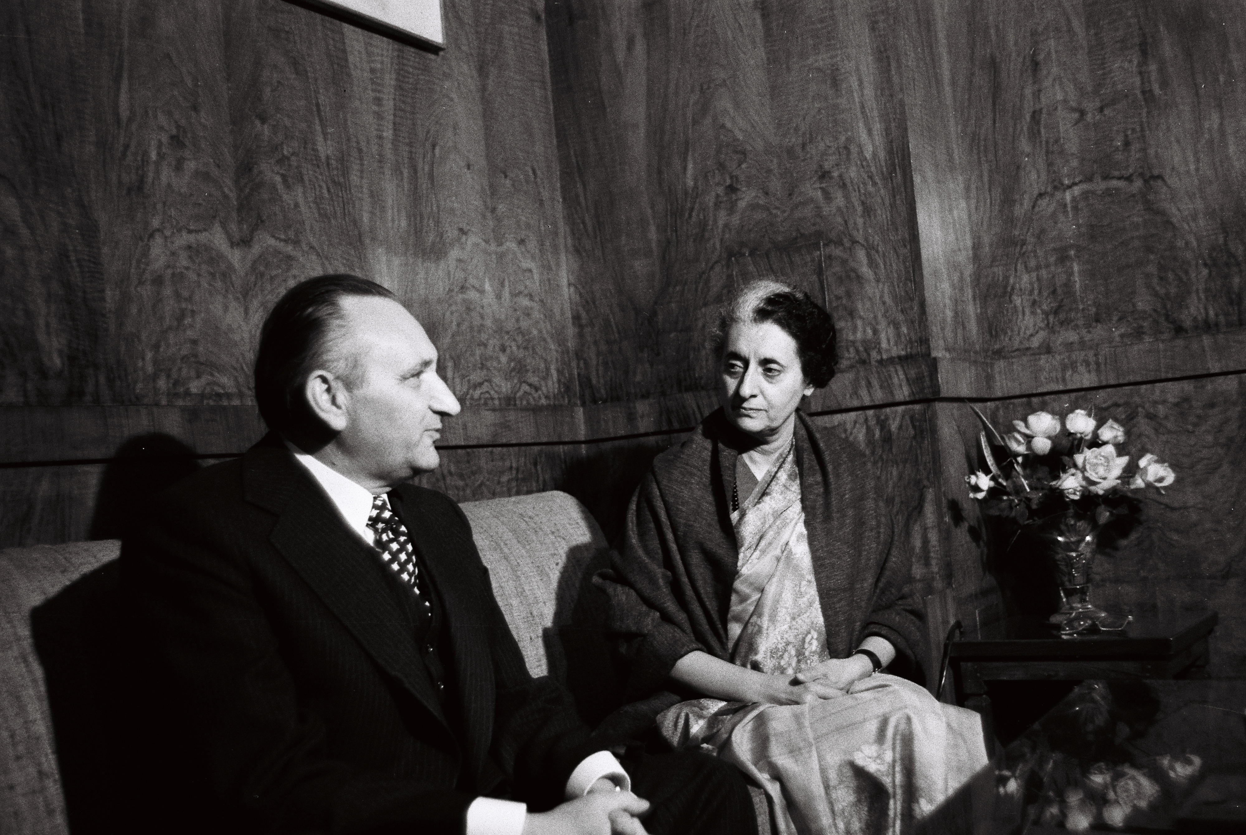 Bundesminister Egon Bahr im Gespräch mit der indischen Premierministerin Indira Gandhi, 1976