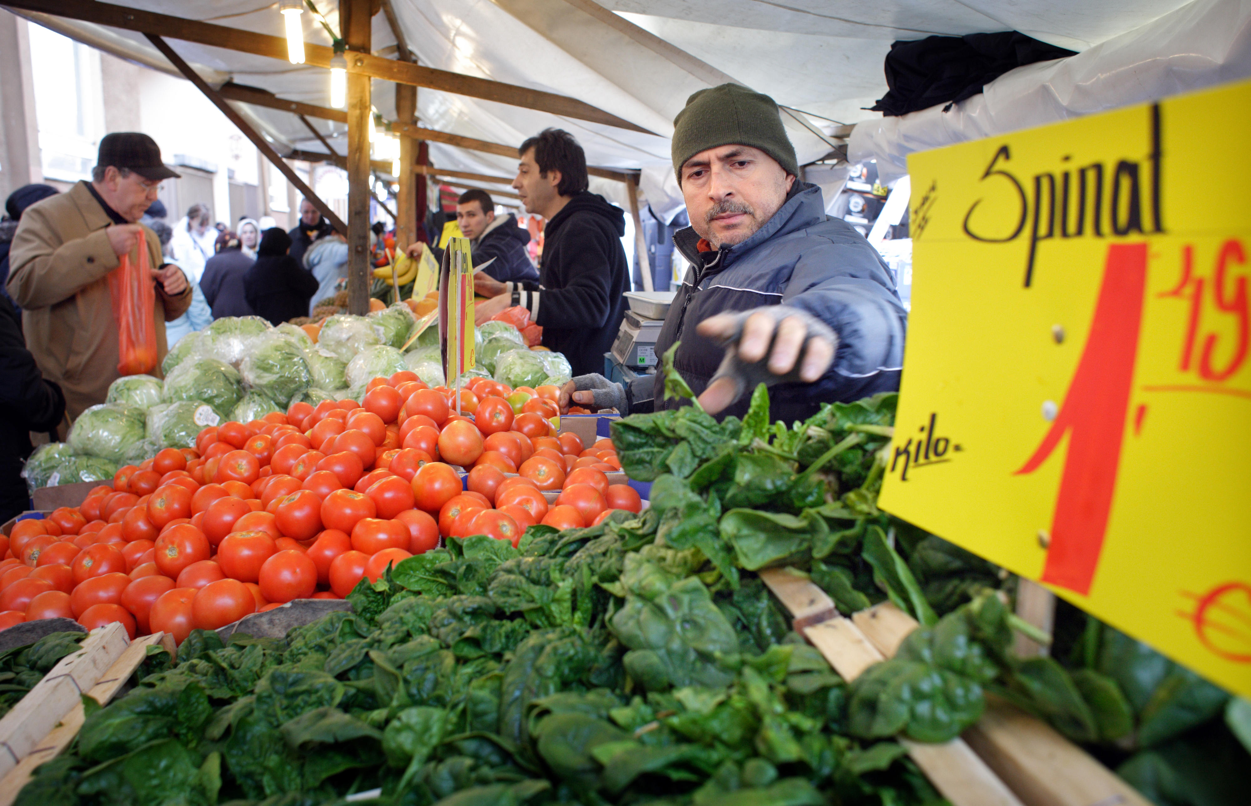 Weekly market in Berlin Neukölln